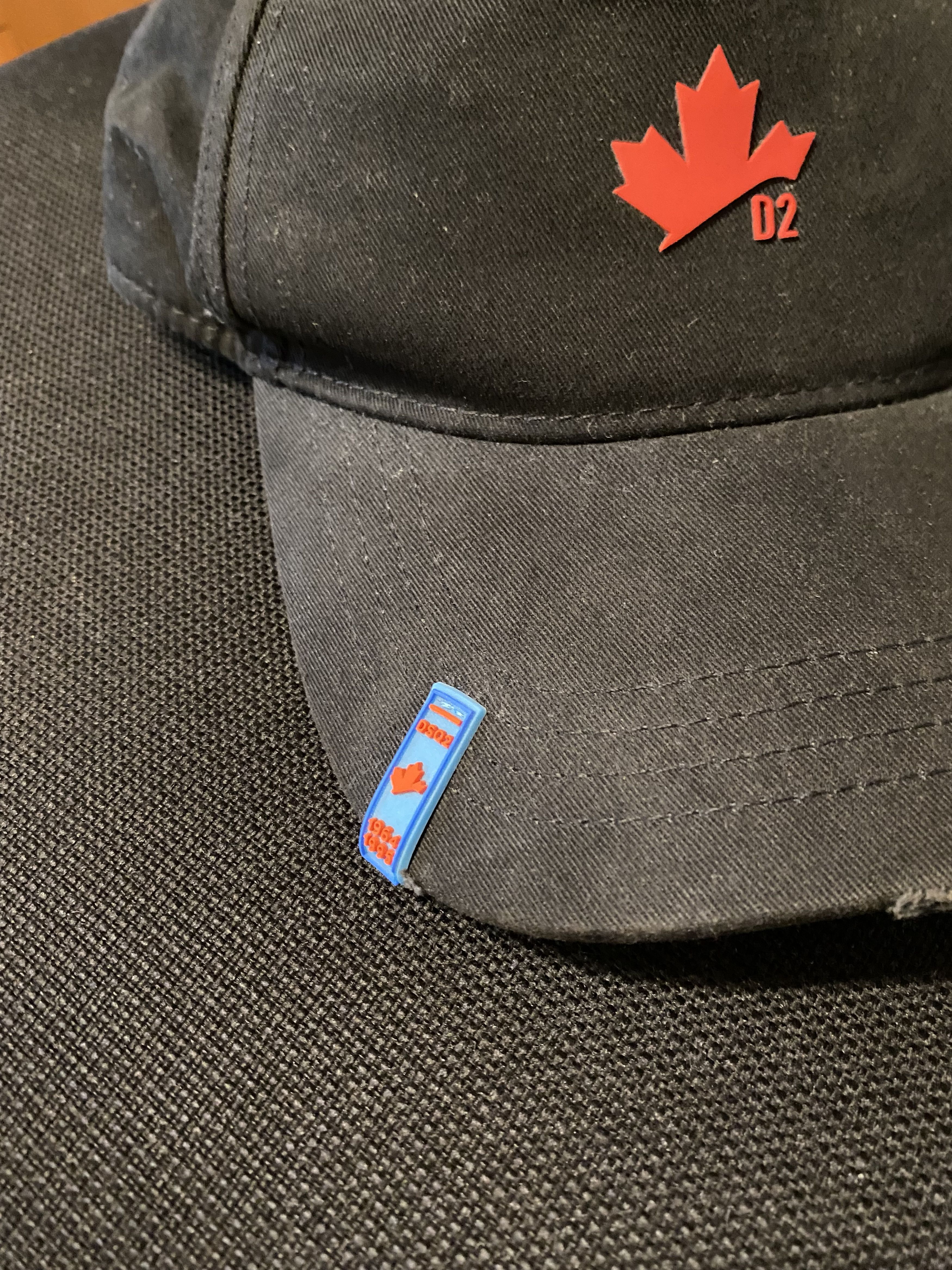 Dsquared2 DSQ2 Cap Maple Leaf Black Red Dsquared2 Size ONE SIZE - 4 Thumbnail