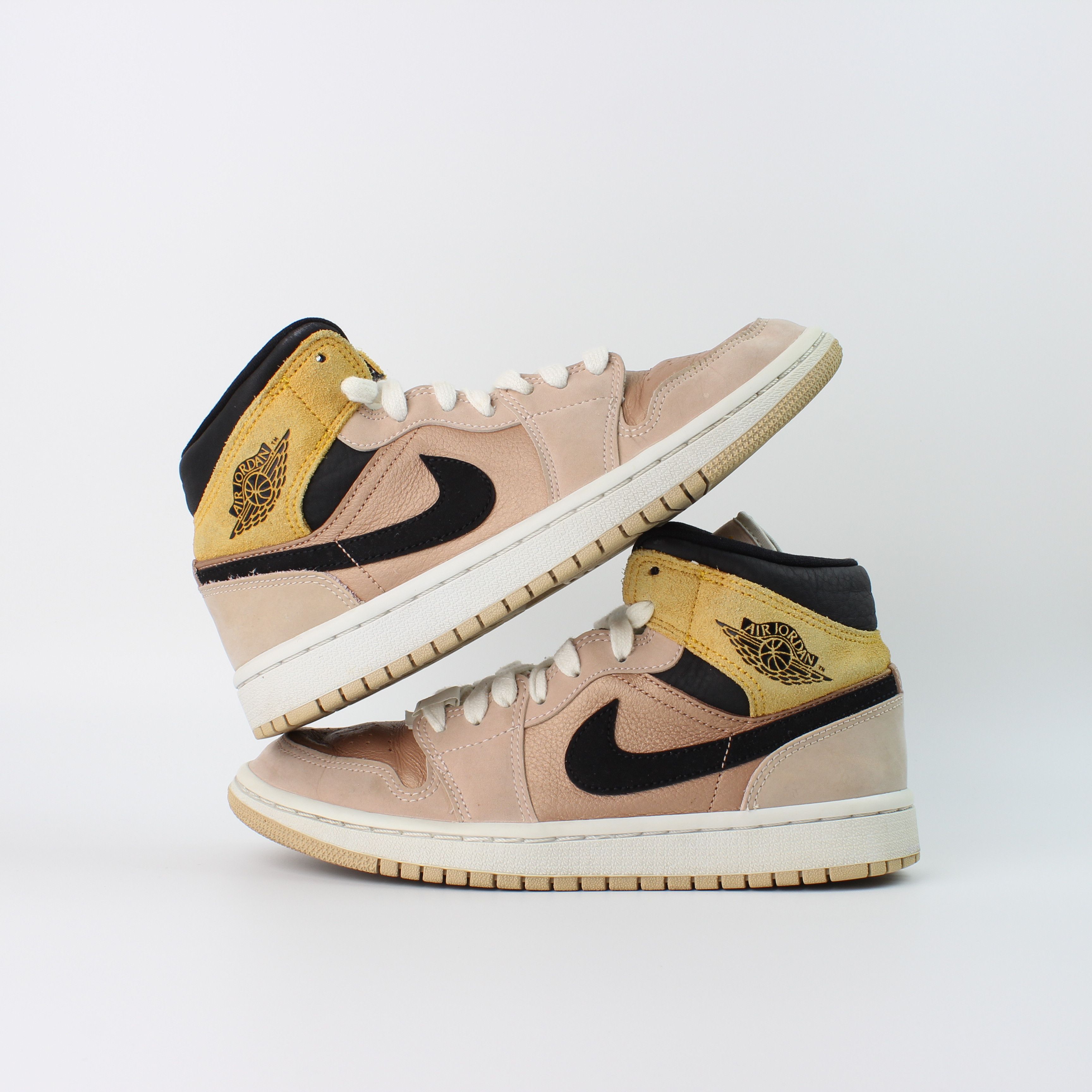 Nike (W) Jordan 1 Mid SE Particle Beige DD2224-200 Size US 6.5 / IT 36.5 - 5 Thumbnail
