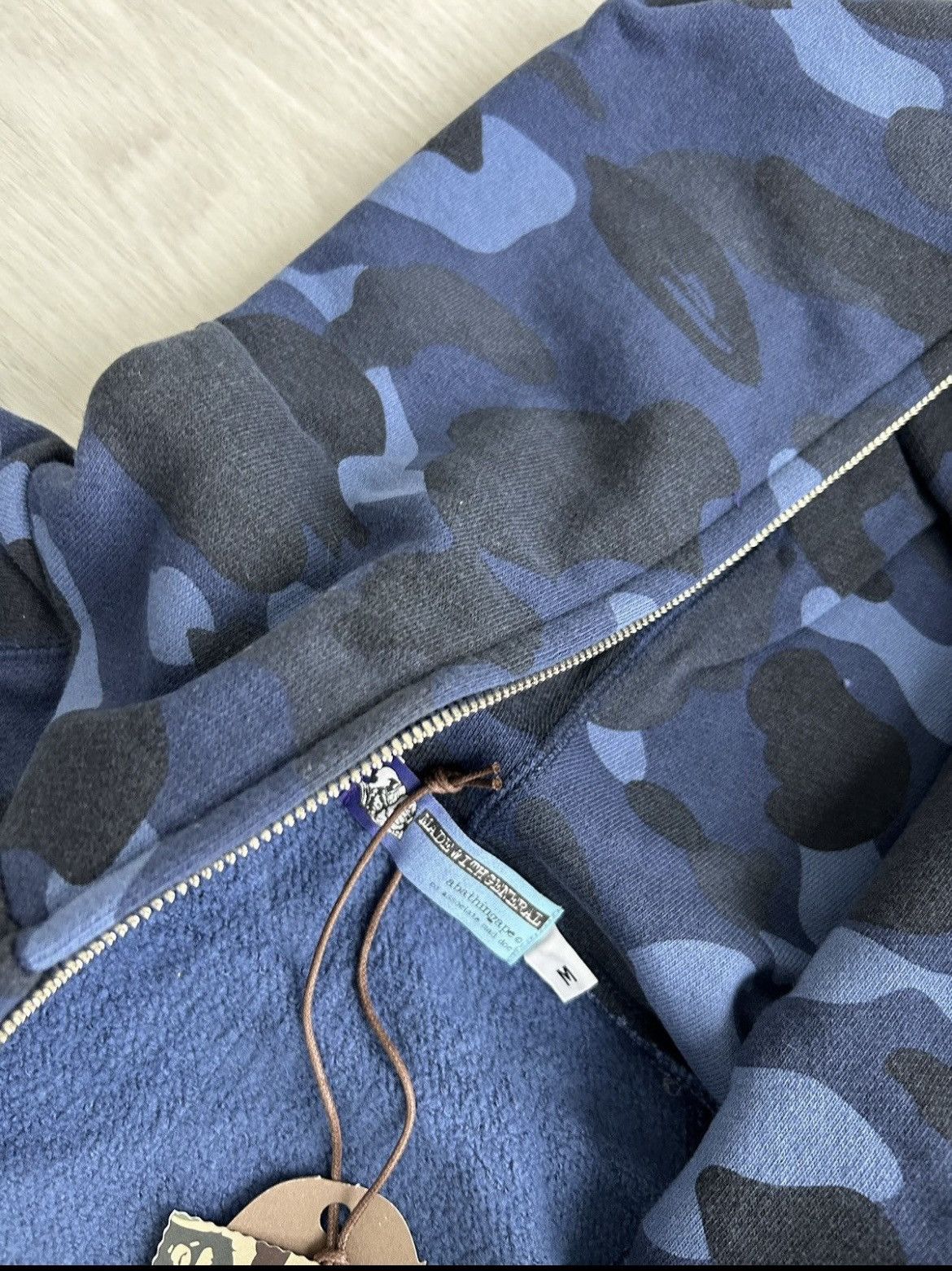 Bape VERY RARE OG 2005 A BATHING APE 1ST BLUE CAMO FULLZIP HOODIE Size US M / EU 48-50 / 2 - 4 Thumbnail