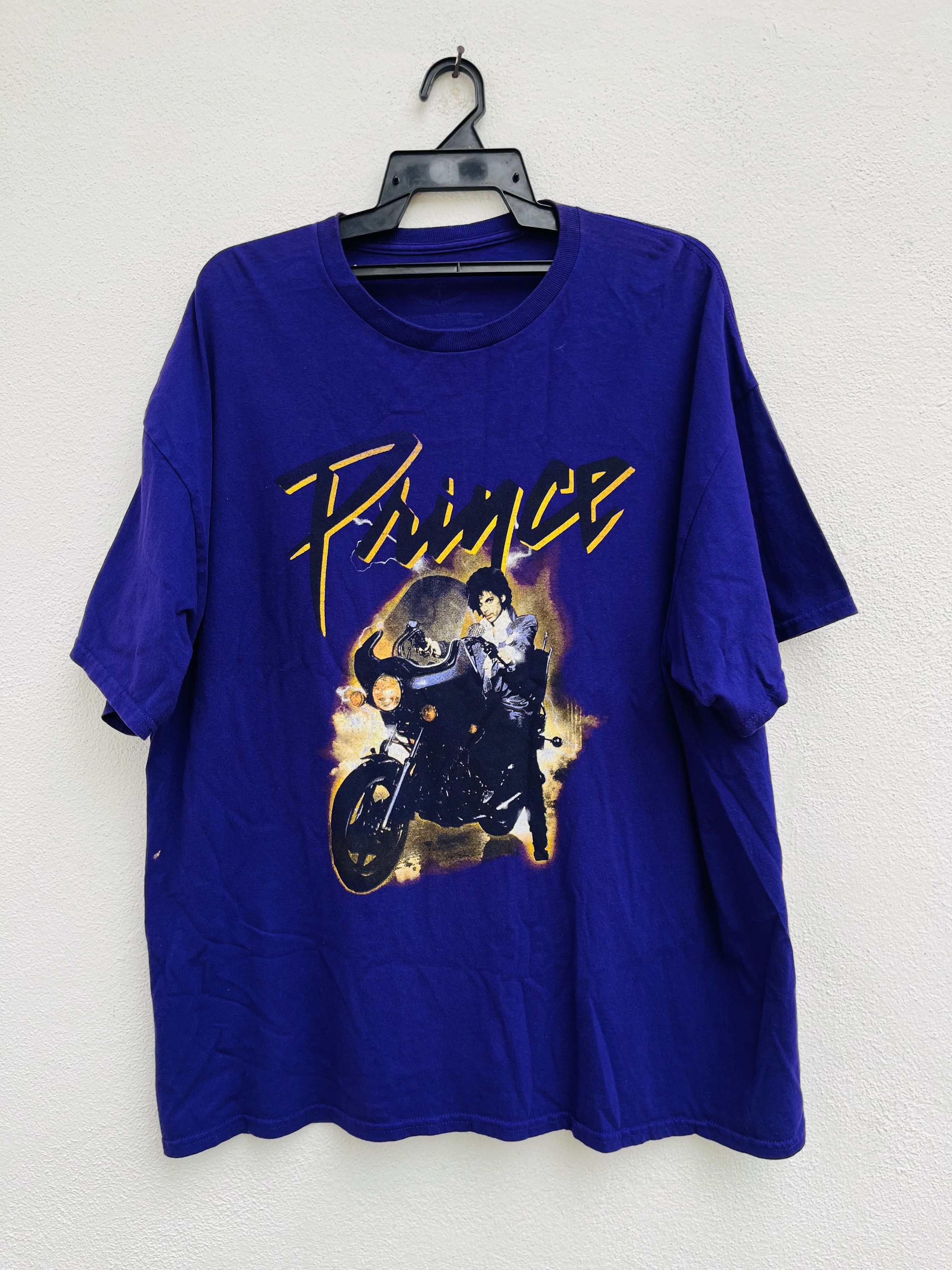 Band Tees Vintage Prince Band Music Shirt Size US XL / EU 56 / 4 - 1 Thumbnail