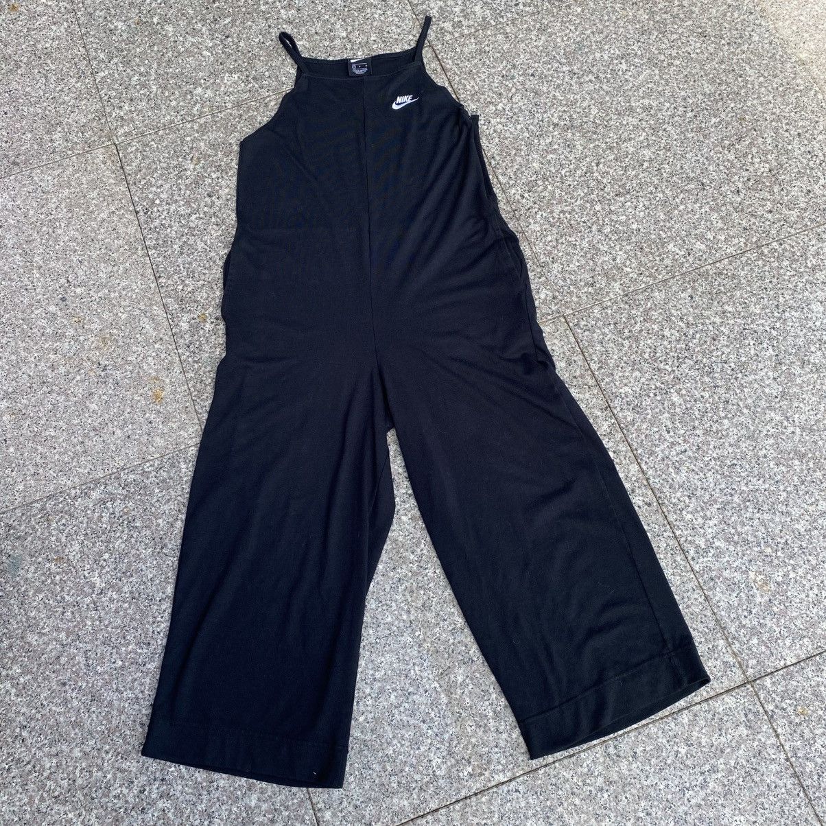 Nike Nike jumpsuit Size 30" / US 8 / IT 44 - 1 Thumbnail