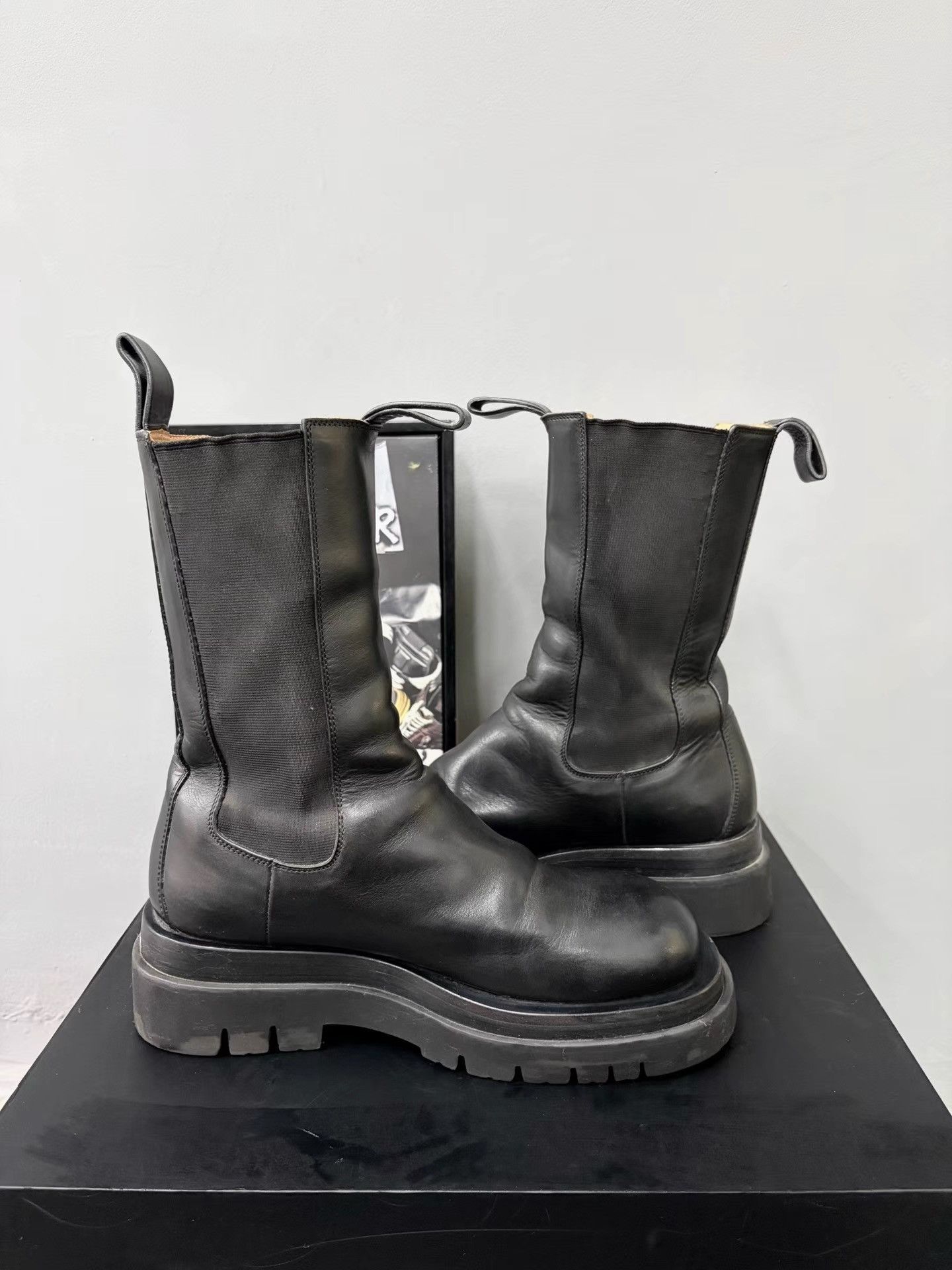 Bottega Veneta Bottega Veneta Lug Chelsea Boots K34 Size US 8 / IT 38 - 5 Thumbnail