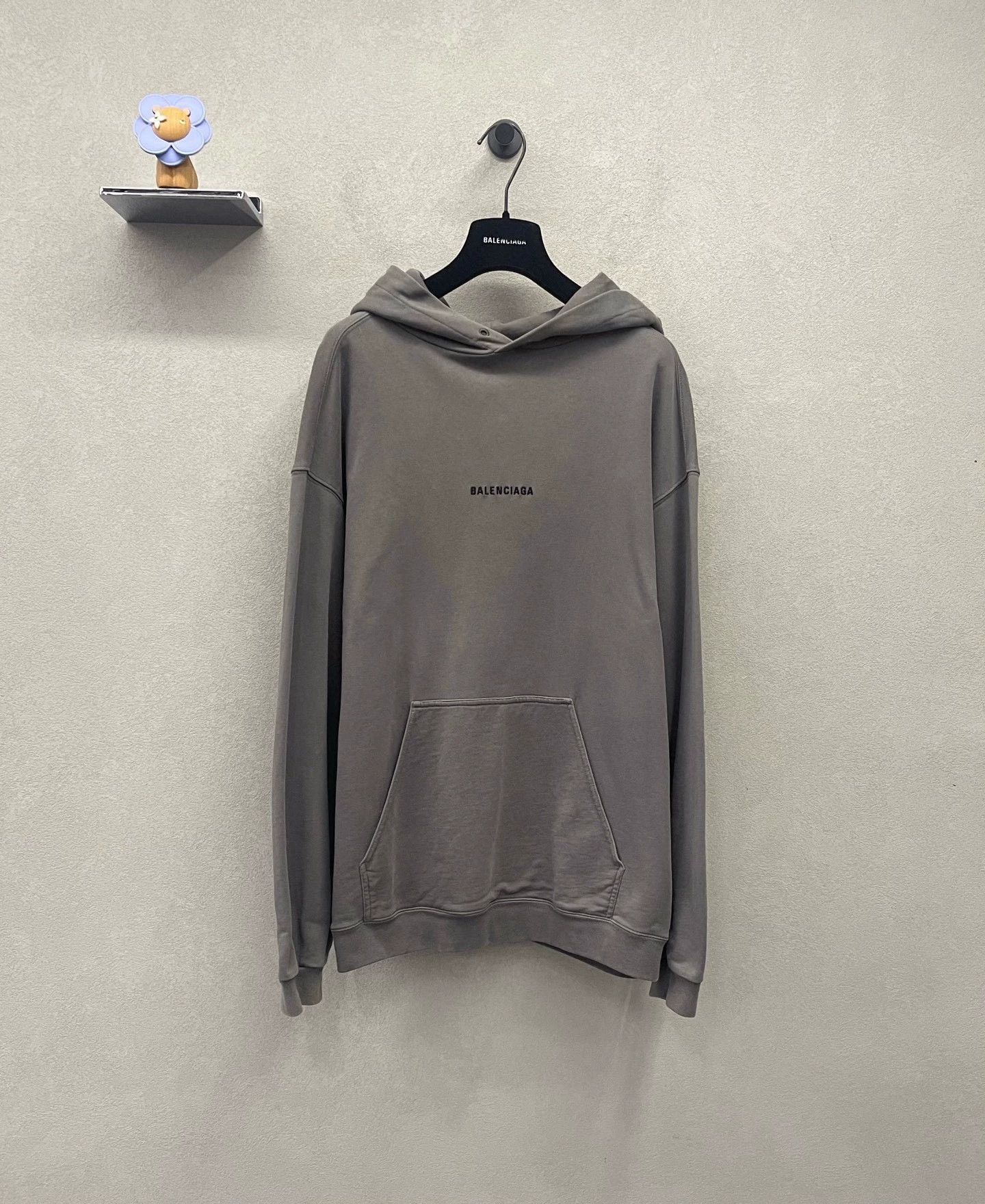 Balenciaga balenciaga gray logo hoodie sweatshirt for women Size US S / EU 44-46 / 1 - 1 Thumbnail