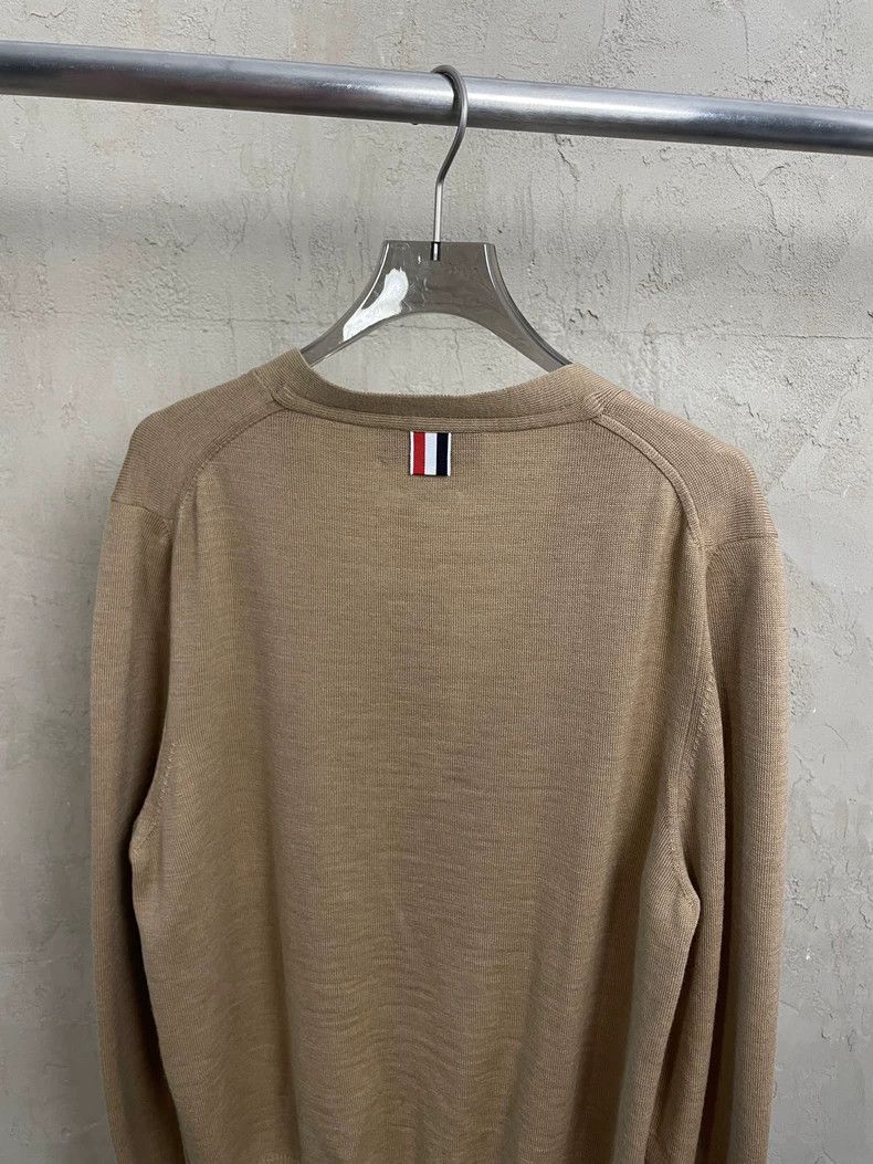 Thom Browne Thom Browne size3 A thin wool sweater with a khaki collar Size US L / EU 52-54 / 3 - 4 Thumbnail