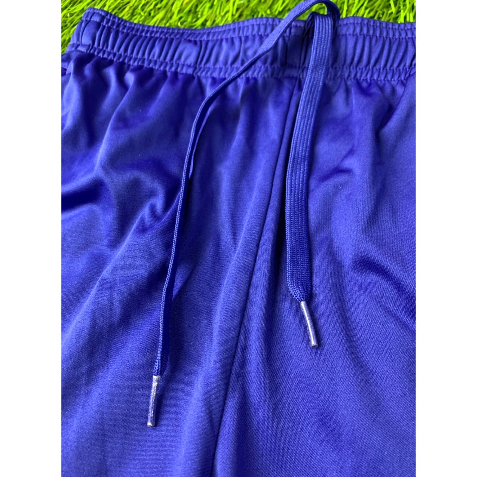 Adidas ADIDAS PERFORMANCE AEROREADY SERENO FOOTBALL SHORTS S MEN BLUE AND WHITE 2024 AdiSERENO Shorts Size US 29 - 3 Thumbnail