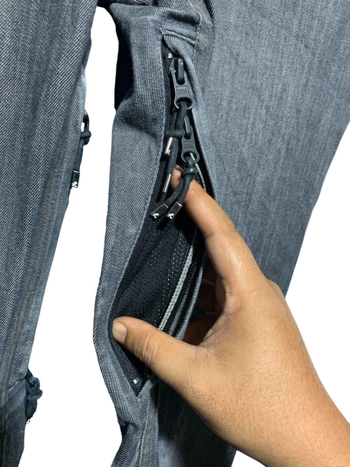 If Six Was Nine Holden multi zip flare denim layered jeans ifsixwasnine Size US 35 - 7 Thumbnail