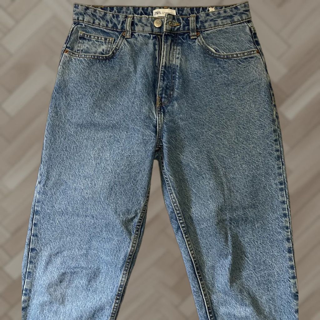 Zara Zara Jeans Women’s 8 US Denim Blue Medium Wash Button Closure High Rise Straight Inseam 26.5 in Pockets Size 30" / US 8 / IT 44 - 1 Thumbnail