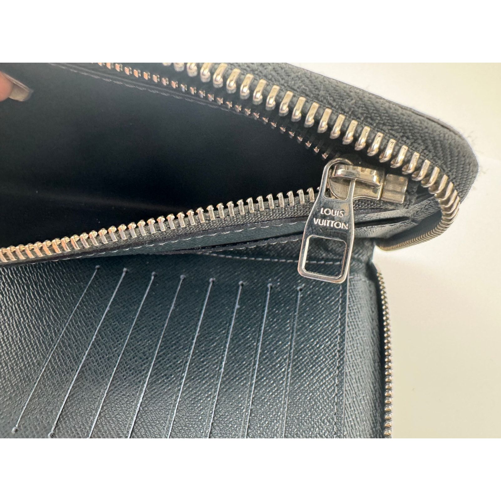 Louis Vuitton Louis Vuitton Rare Canvas Monogram Cobalt Stripe Wallet Size ONE SIZE - 8 Thumbnail