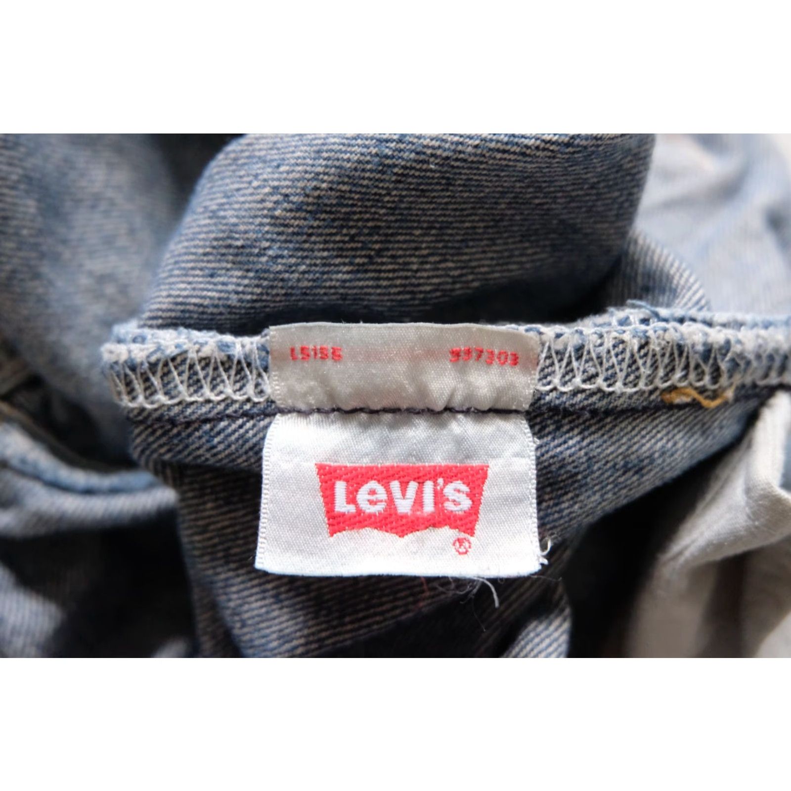 Levi's VINTAGE Levi's 501 Jeans Button Fly 100% Cotton Blue 90s 2003 Men SZ 33x34 Regular Jeans Size US 30 / EU 46 - 5 Thumbnail