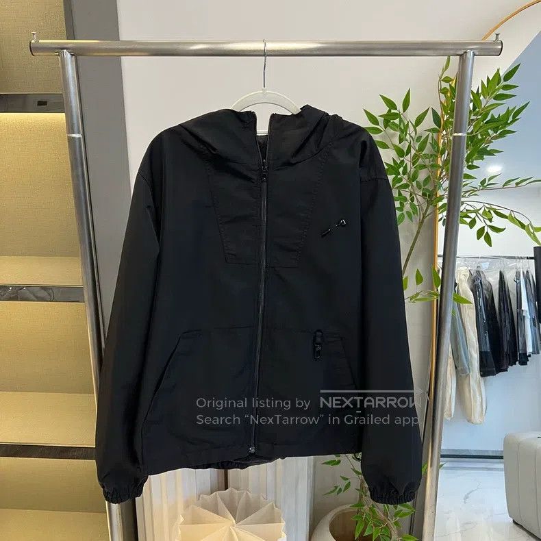 Louis Vuitton Louis Vuitton Reversible Pin Nylon Jacket Size US L / EU 52-54 / 3 - 1 Thumbnail