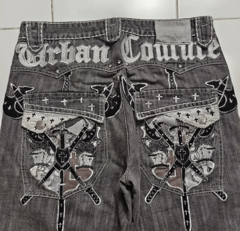 Japanese Brand Big Print Loose Denim Shorts Size US 36 / EU 52 - 3 Thumbnail