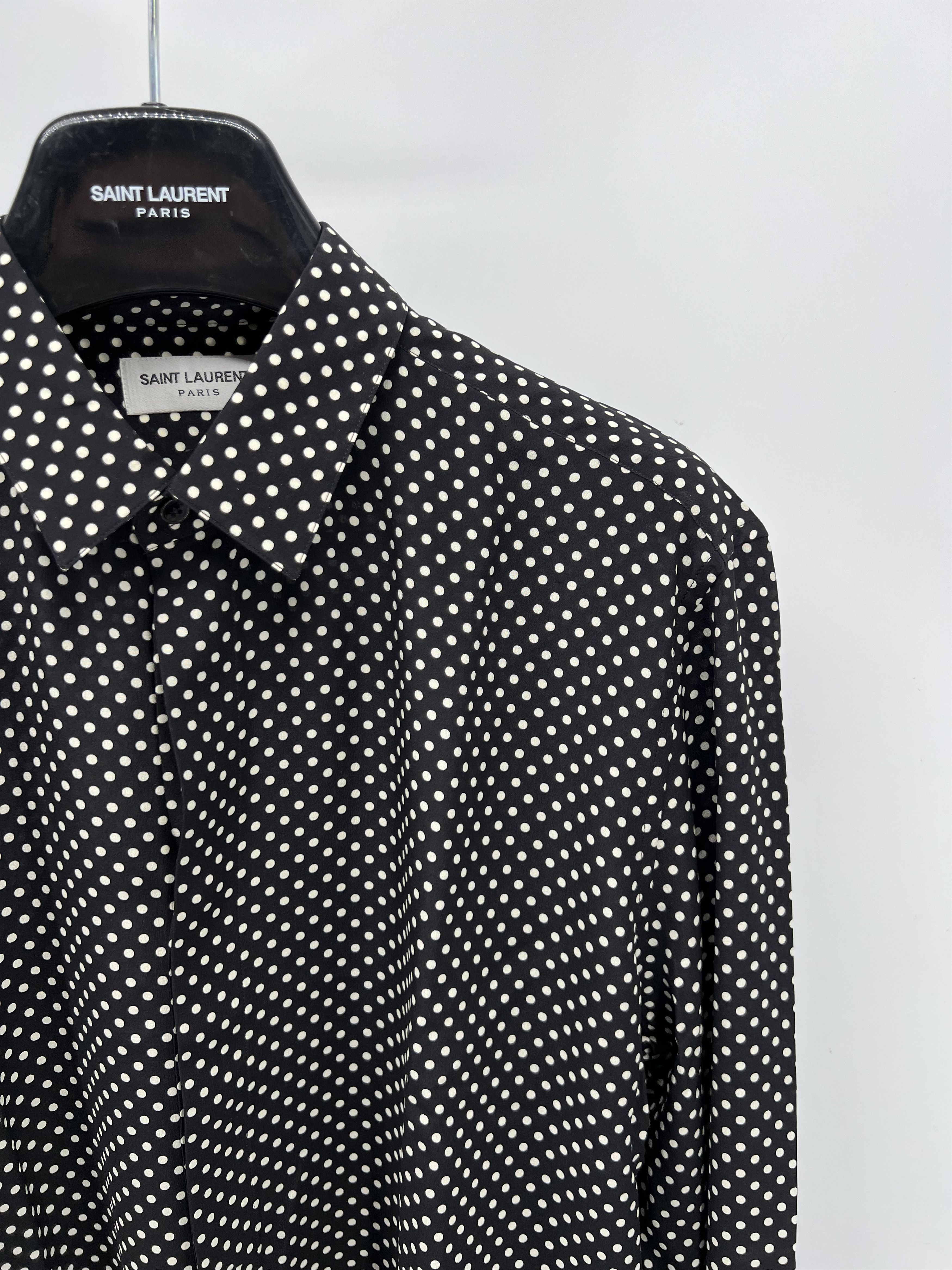 Saint Laurent Paris Saint Laurent polka Dot Silk Shirt Size 40 Size US M / EU 48-50 / 2 - 2 Thumbnail