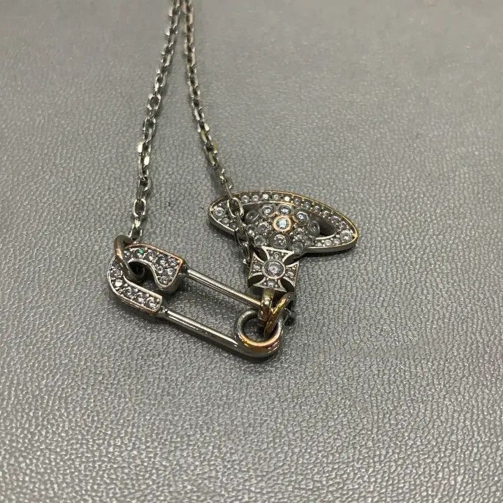 Vivienne Westwood Vivienne Westwood Lucrece Crystal Safety Pin Necklace Size ONE SIZE - 2 Thumbnail