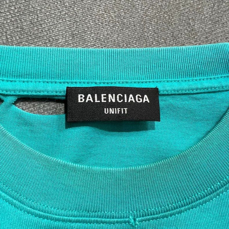 Balenciaga Balenciaga Lake green big destruction logo short sleeve 250 Size US M / EU 48-50 / 2 - 4 Thumbnail