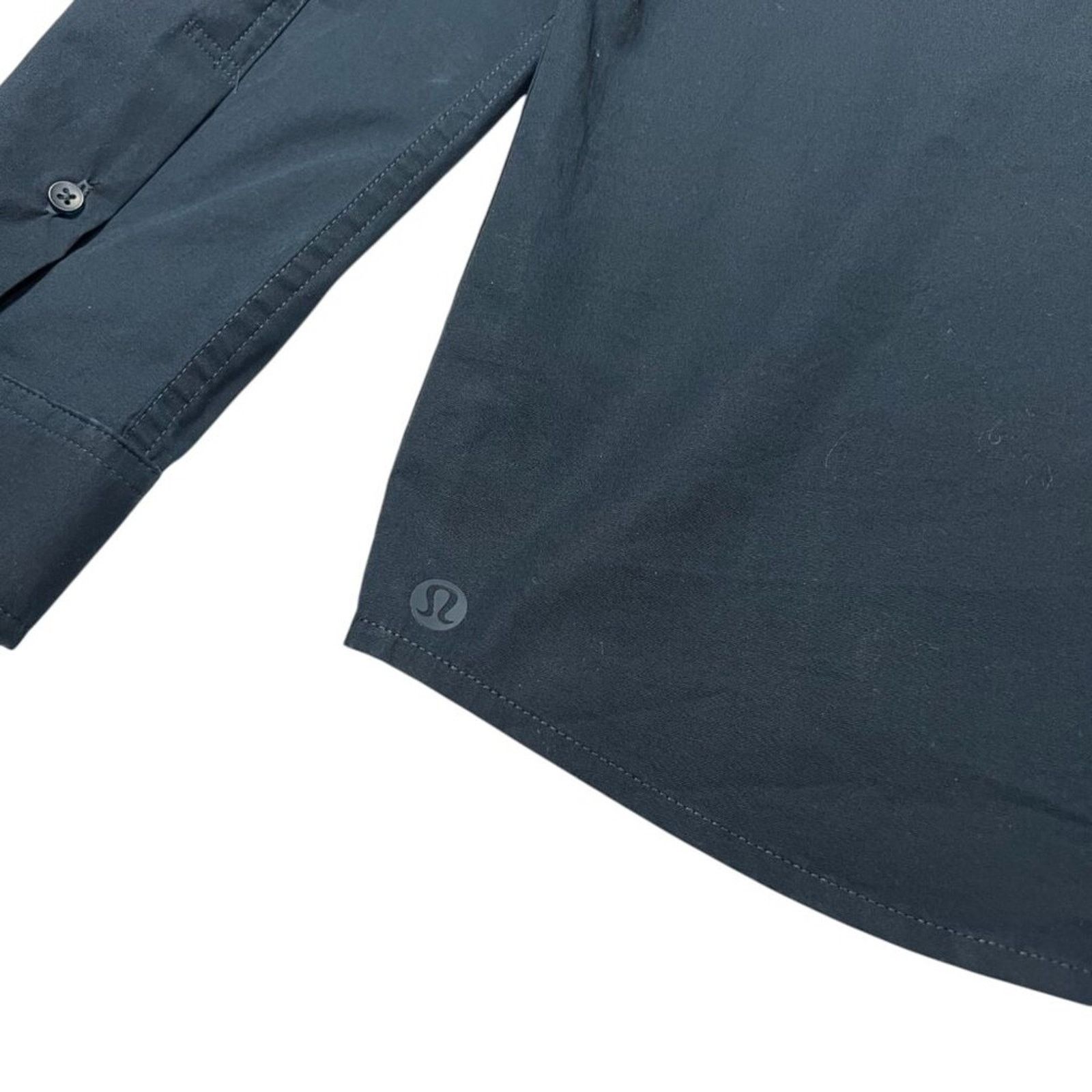 Lululemon Lululemon Mission Slim Fit Button Down Shirt Mens M Navy Lon Size US M / EU 48-50 / 2 - 6 Thumbnail