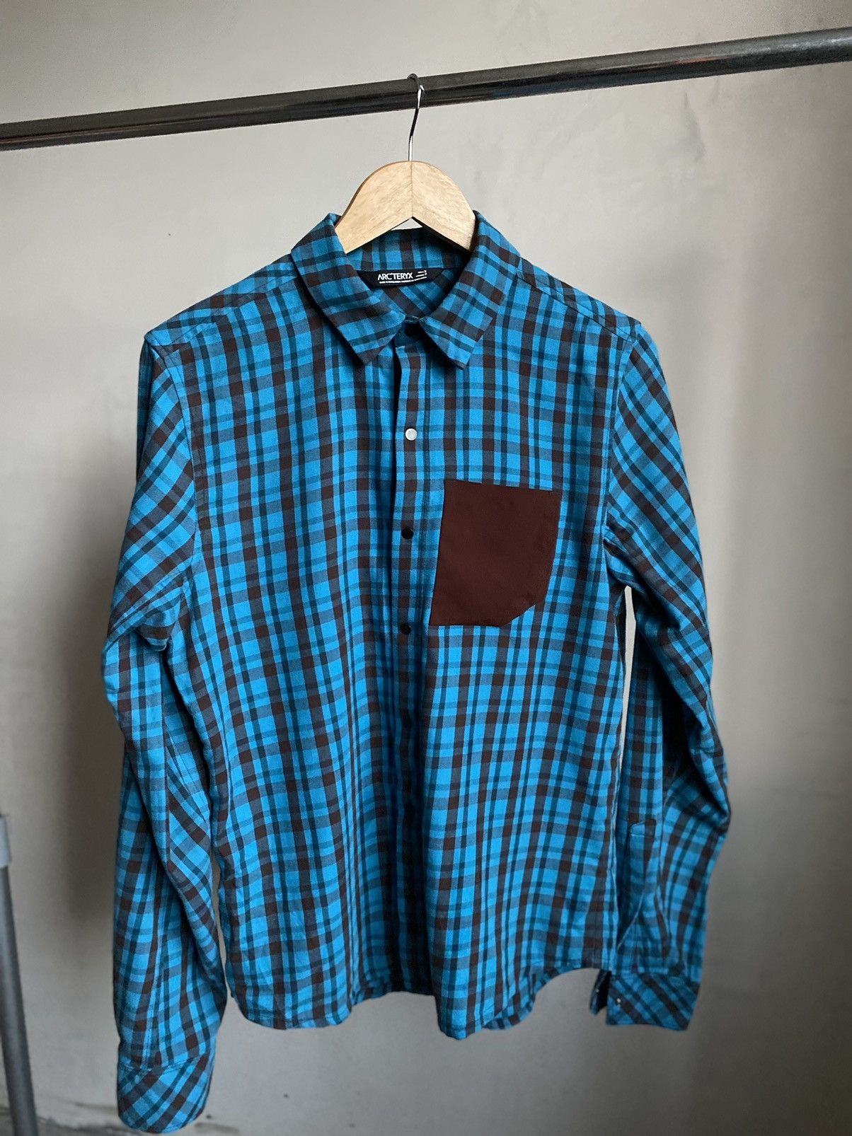 Arc'teryx Arc’teryx shirt nylon chest pocket logo back Size US S / EU 44-46 / 1 - 4 Thumbnail