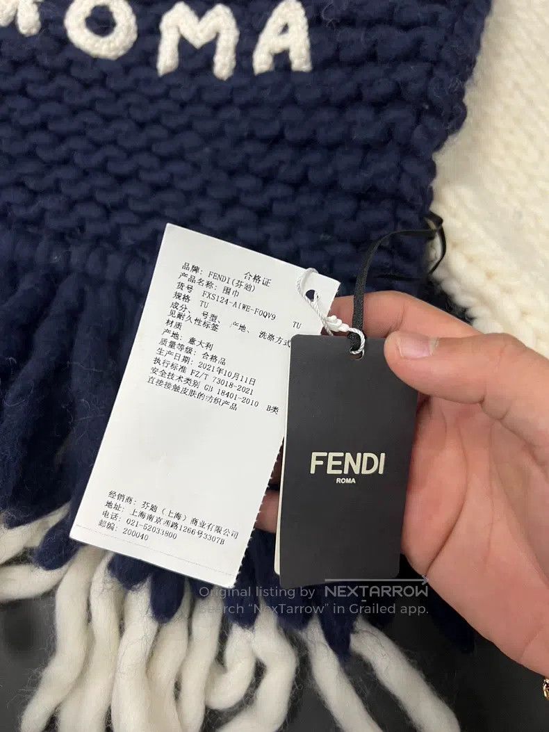 Fendi Fendi Logo Scarf Shawl with Lettering Size ONE SIZE - 2 Thumbnail