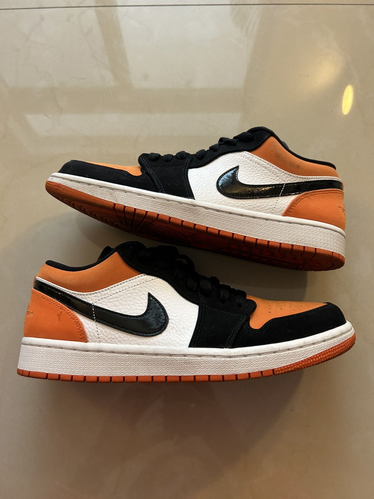 Jordan Brand Jordan 1 low shattered backboard Size US 9 / EU 42 - 1 Thumbnail