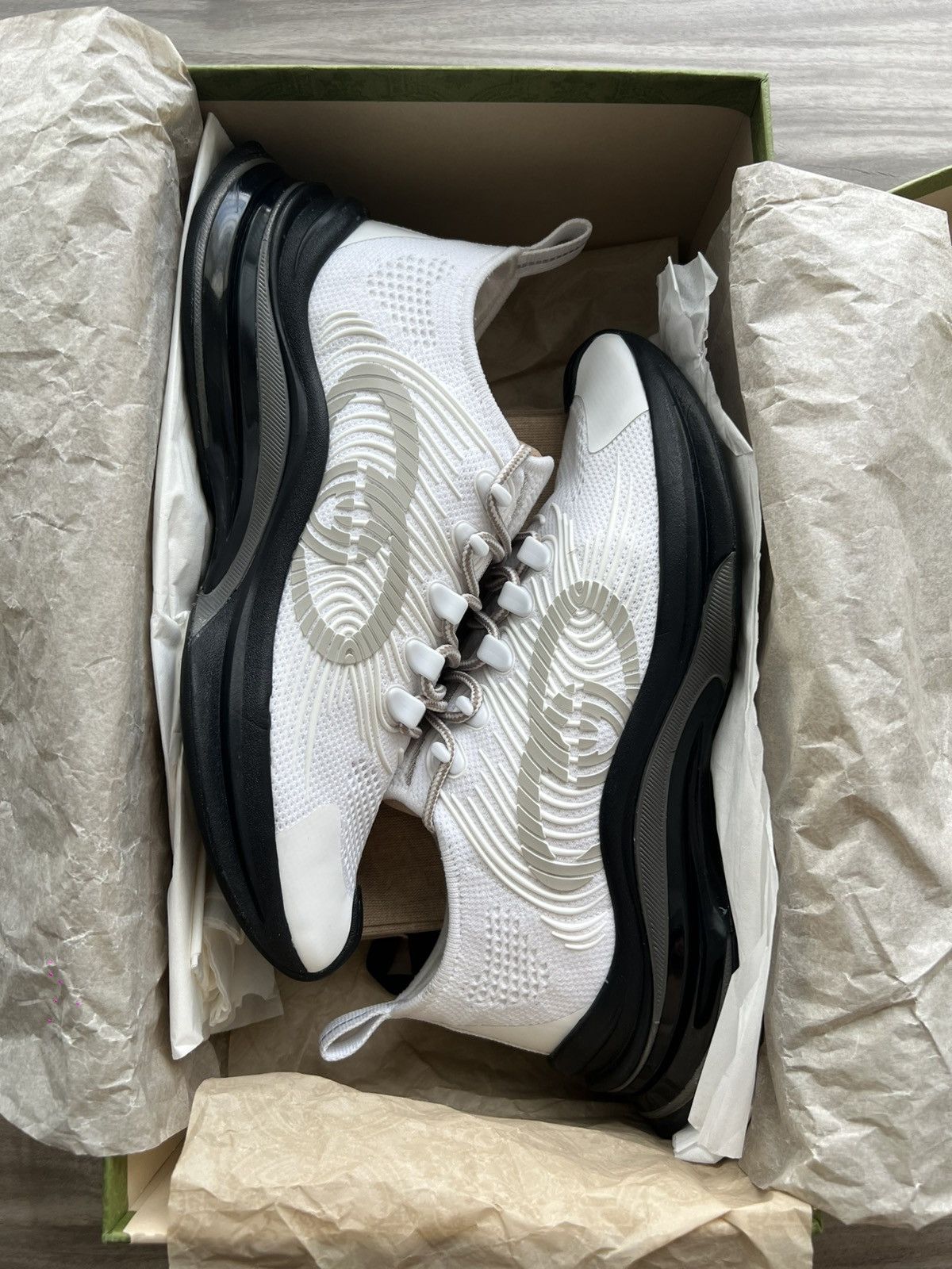Gucci GUCCI Runner Sneaker WORN ONCE Size 8.5 Men’s/ 10 Women’s Size US 10 / IT 40 - 13 Thumbnail