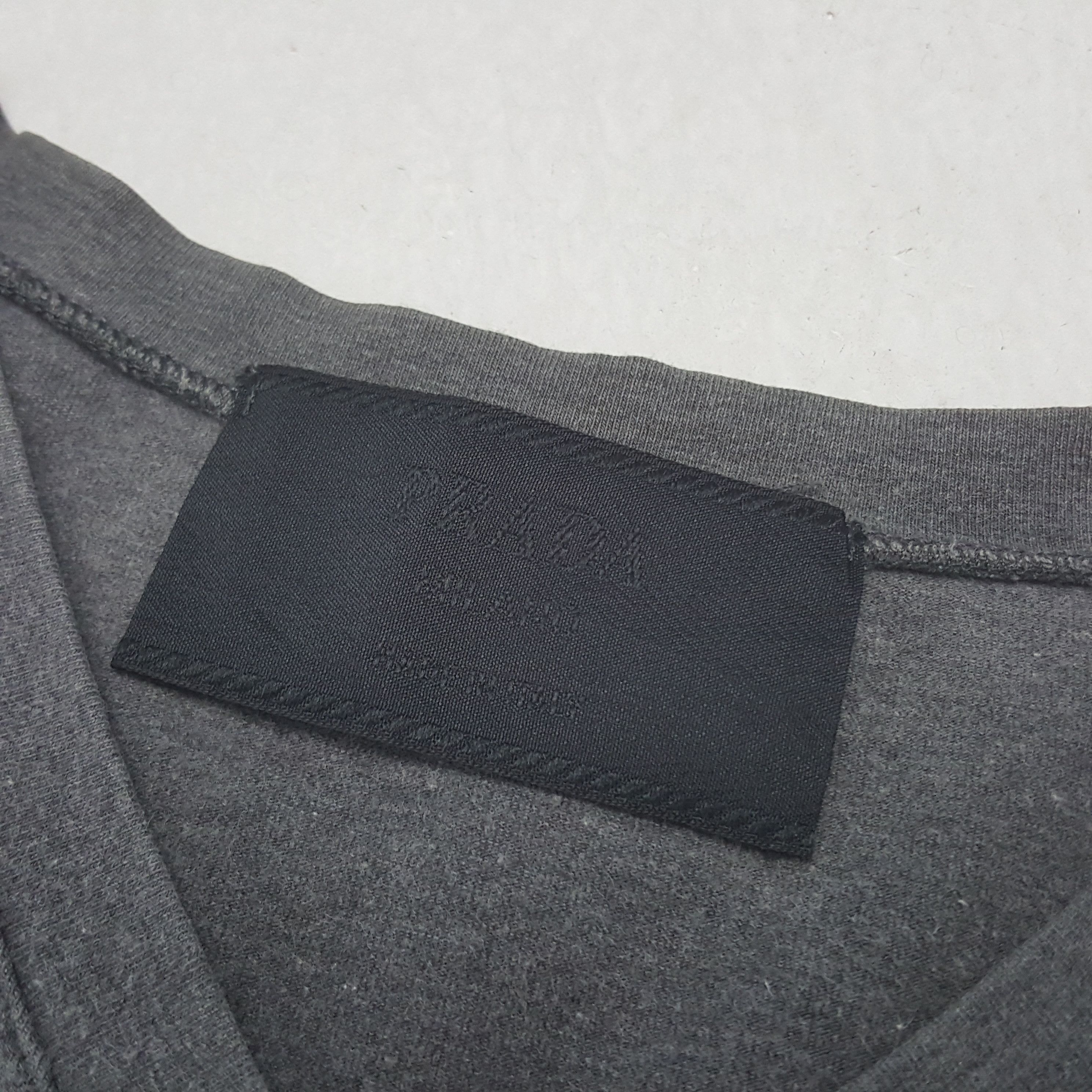 Prada Vintage Prada Milano Plain Luxury Brand Tshirt Size M / US 6-8 / IT 42-44 - 3 Thumbnail