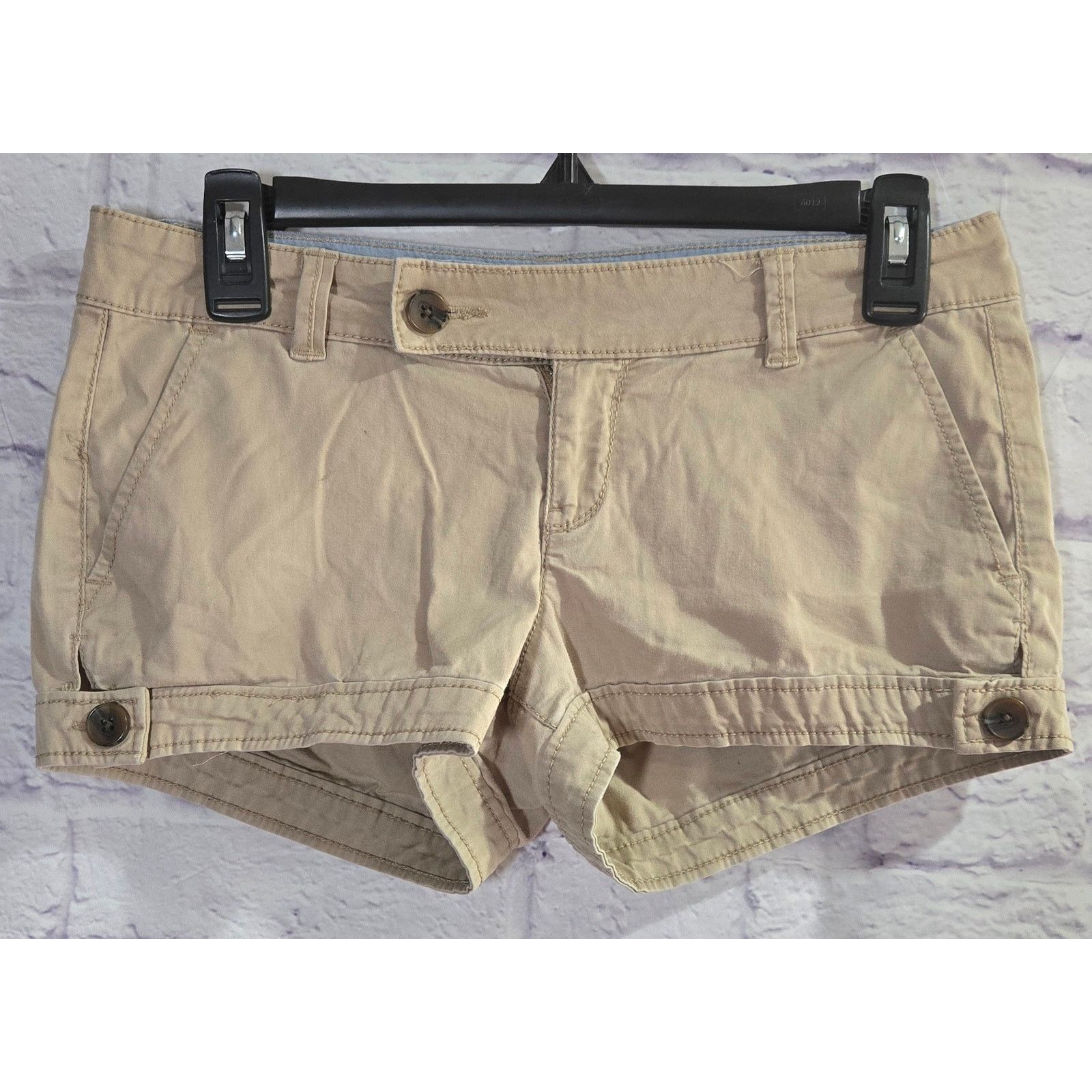 Other SO Tan Flat Front Chino Shorts 3 Juniors Slashed Pockets Size 30" / US 8 / IT 44 - 2 Thumbnail