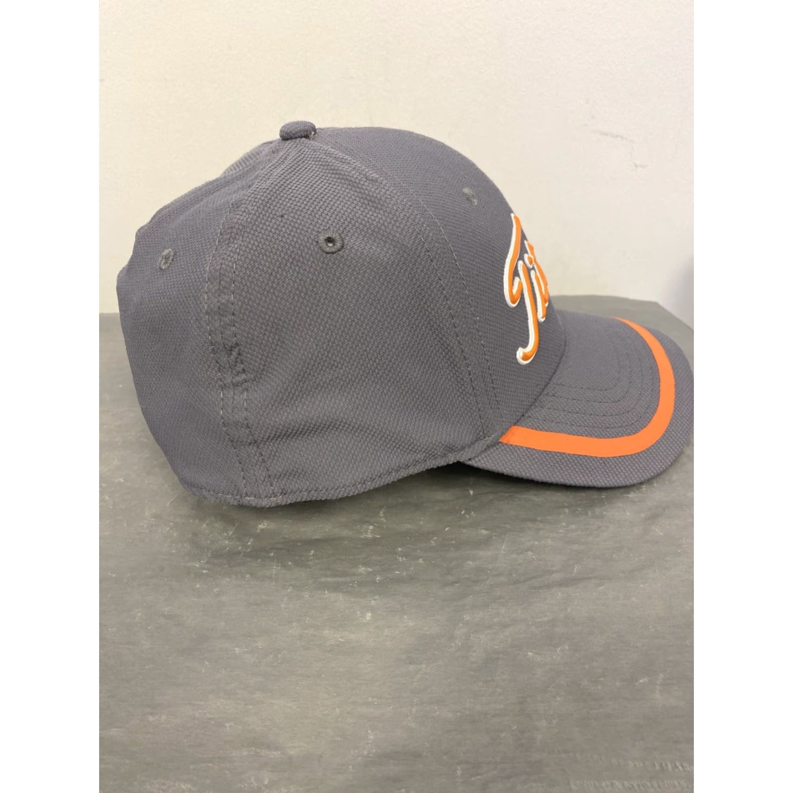 Titleist TITLEIST Fitted Golf Hat, Size S/M, Gray Orange, Men's Outdoor Sports Apparel Size ONE SIZE - 2 Thumbnail