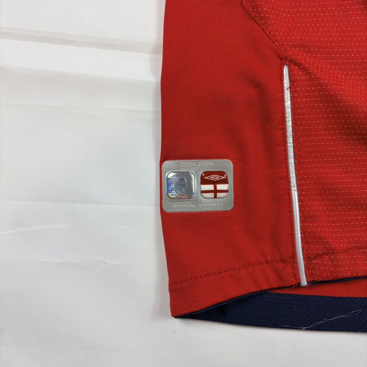 Umbro 2004-05 Umbro England Away Jersey Red Vintage M Size US M / EU 48-50 / 2 - 8 Thumbnail