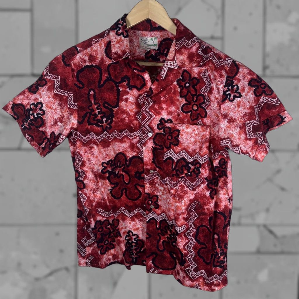 Vintage VINTAGE South Sea Garments BURNS PHILIP Red Hawaiian Shirt Mens Size M Size US M / EU 48-50 / 2 - 1 Thumbnail