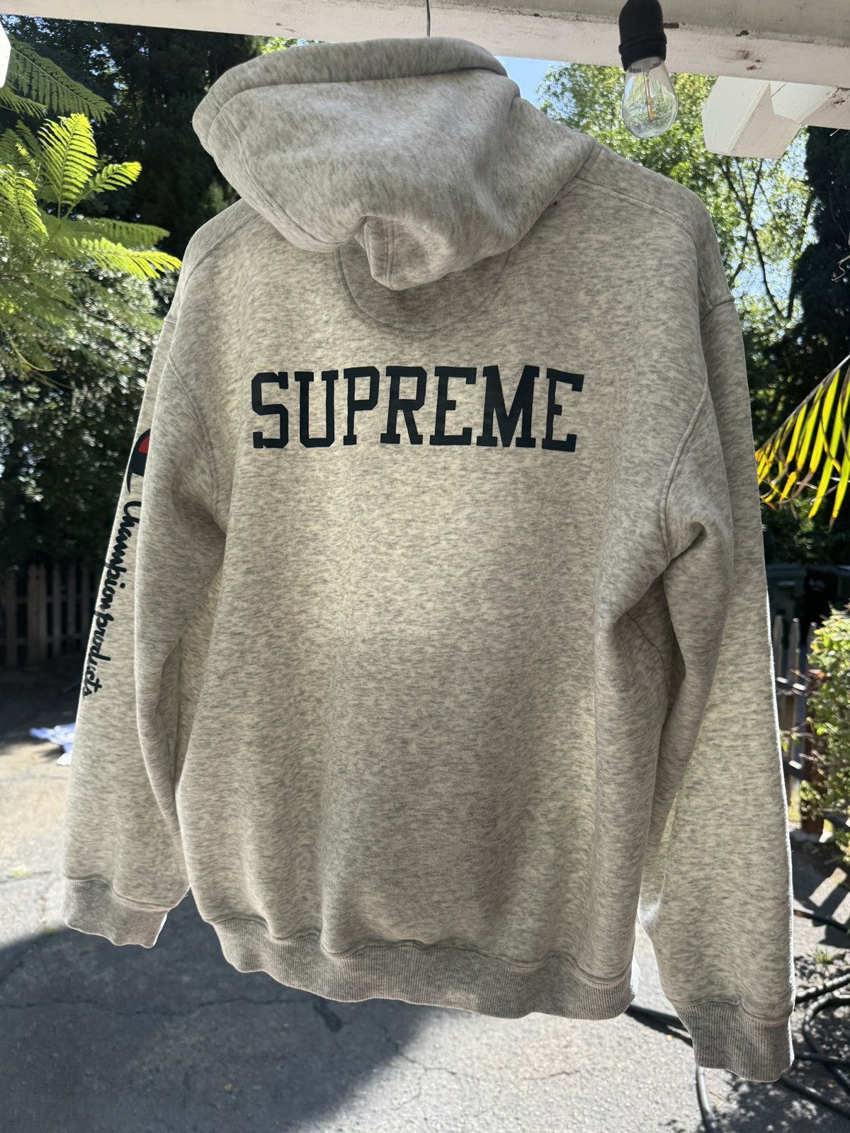 Champion × Supreme Supreme x Champion SS18 Arc Logo Hoodie - Ash Grey Size US XL / EU 56 / 4 - 2 Thumbnail