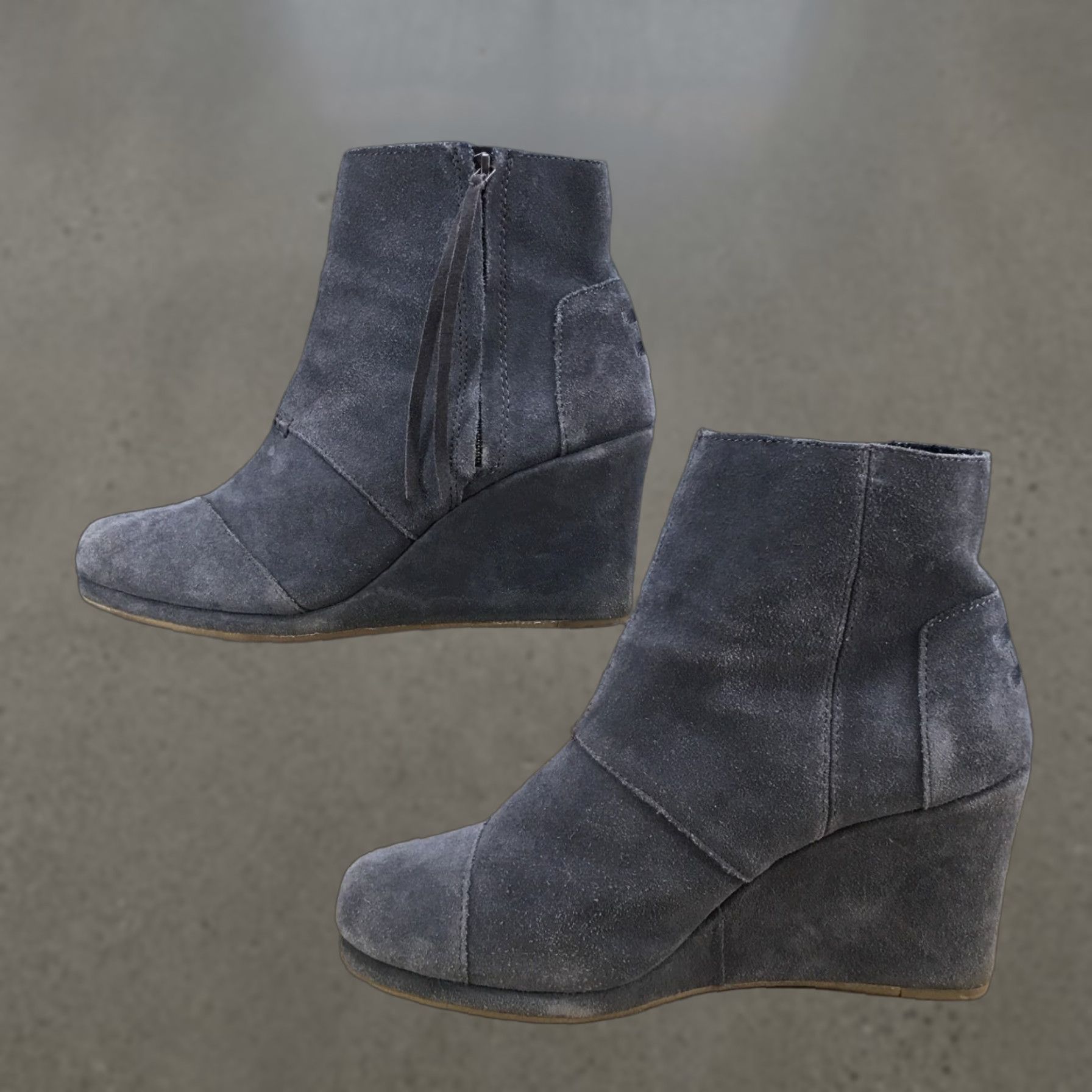 Toms TOMS Boots Women’s Ankle Bootie Gray Wedge Heel Side Zip Round Toe Casual Boots 10 US Size US 10 / IT 40 - 1 Thumbnail