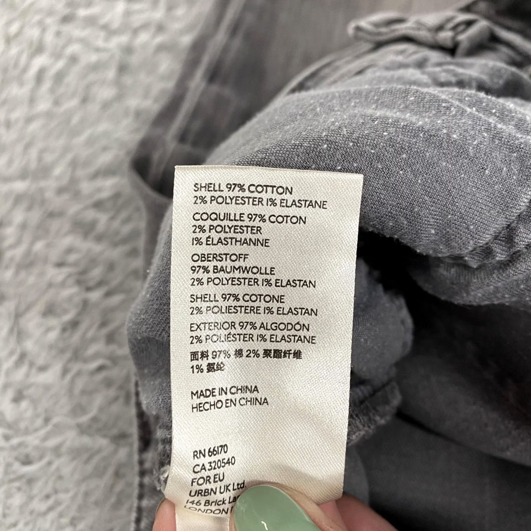 Vintage Pilcro Slouchy Jeans Womens 27 Charcoal Wash Mid Rise Distressed Stretch Denim Jeans for Women 27 in Gray Denim Size 27" / US 4 / IT 40 - 7 Thumbnail