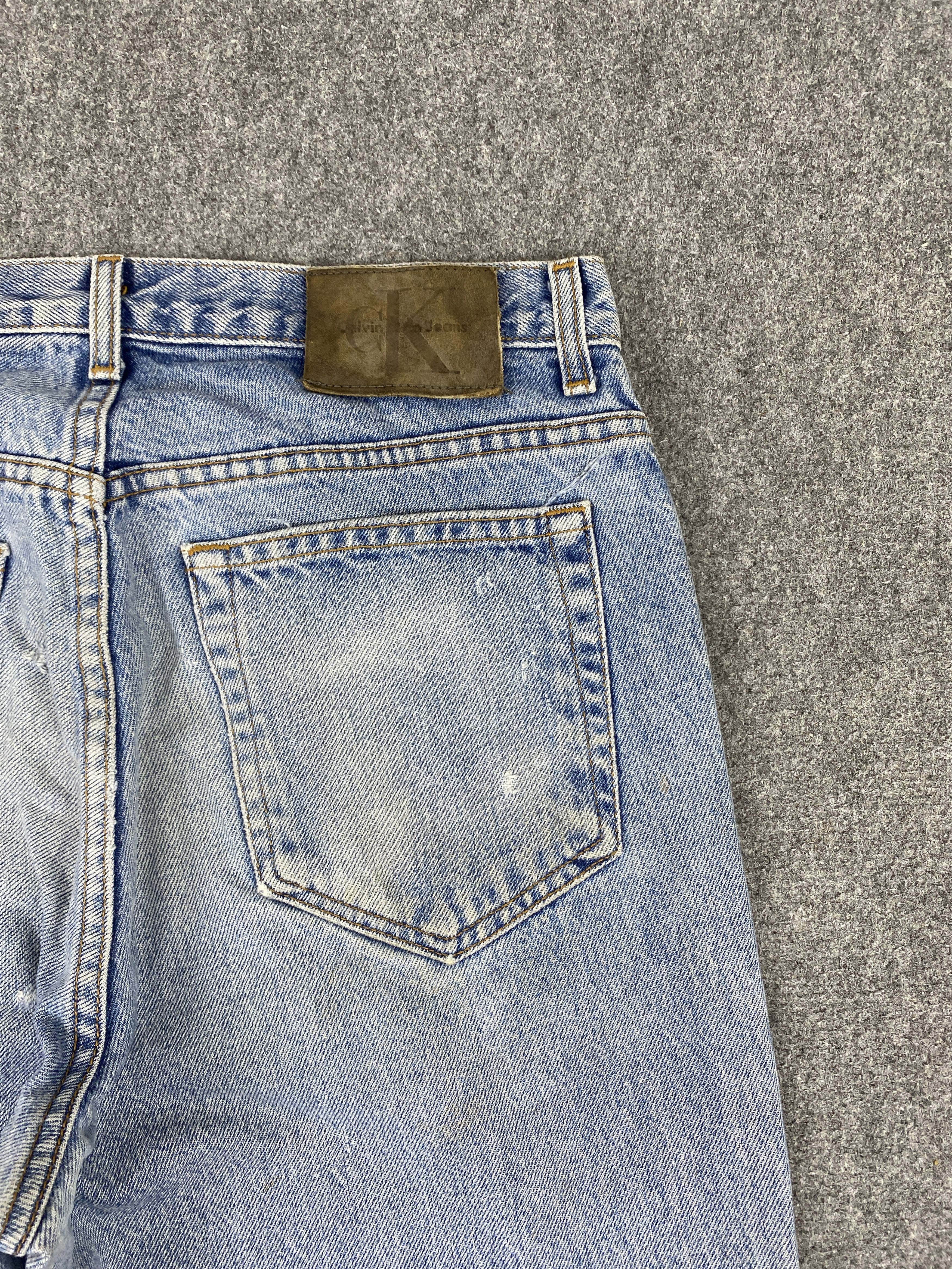 Calvin Klein Vintage Calvin Klein Made In USA Faded Blue Jeans 32x32 Size US 32 / EU 48 - 11 Thumbnail