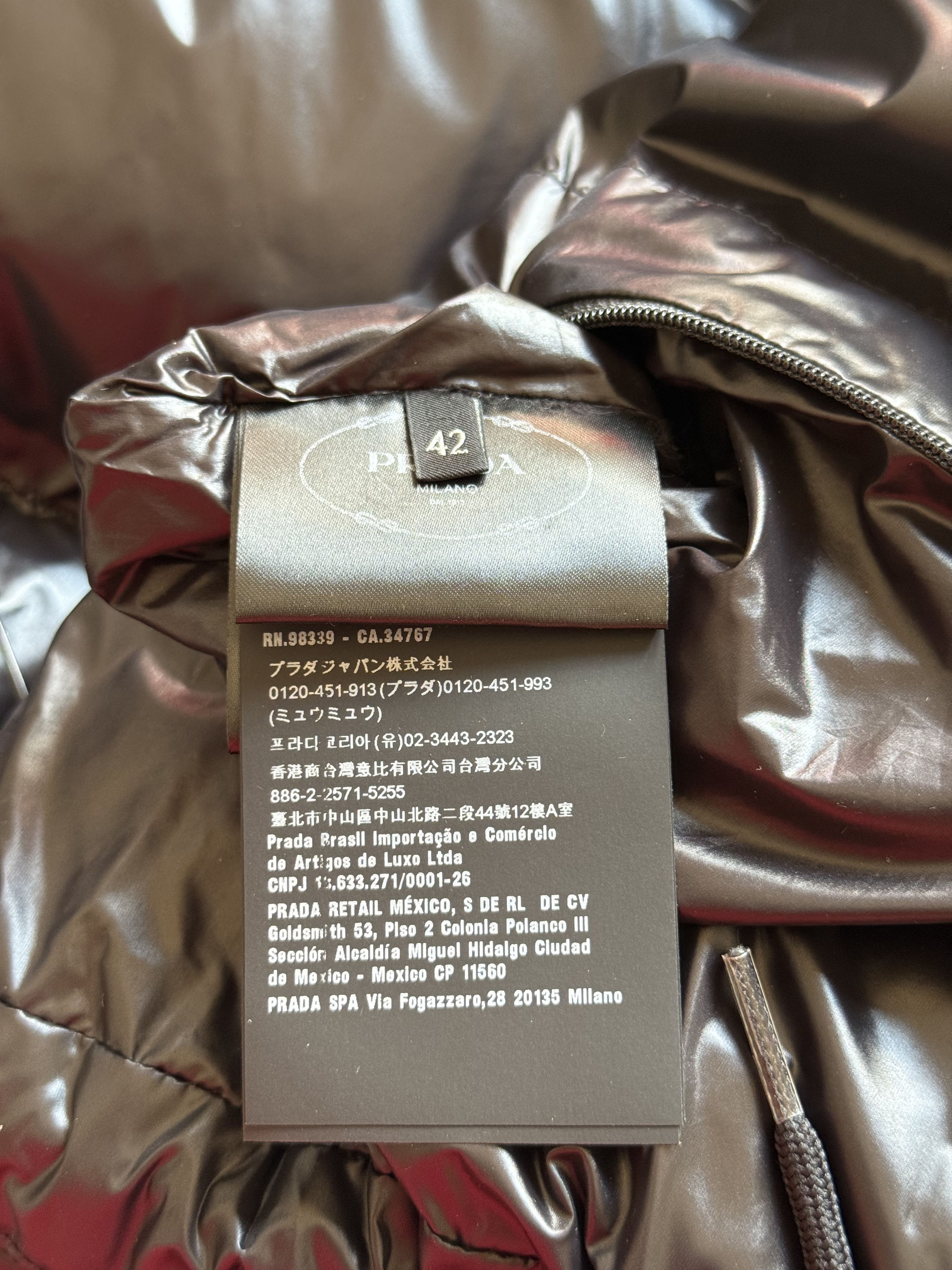 Prada Prada Re-Nylon Cropped Convertible Down Jacket Size 42 Size M / US 6-8 / IT 42-44 - 10 Thumbnail