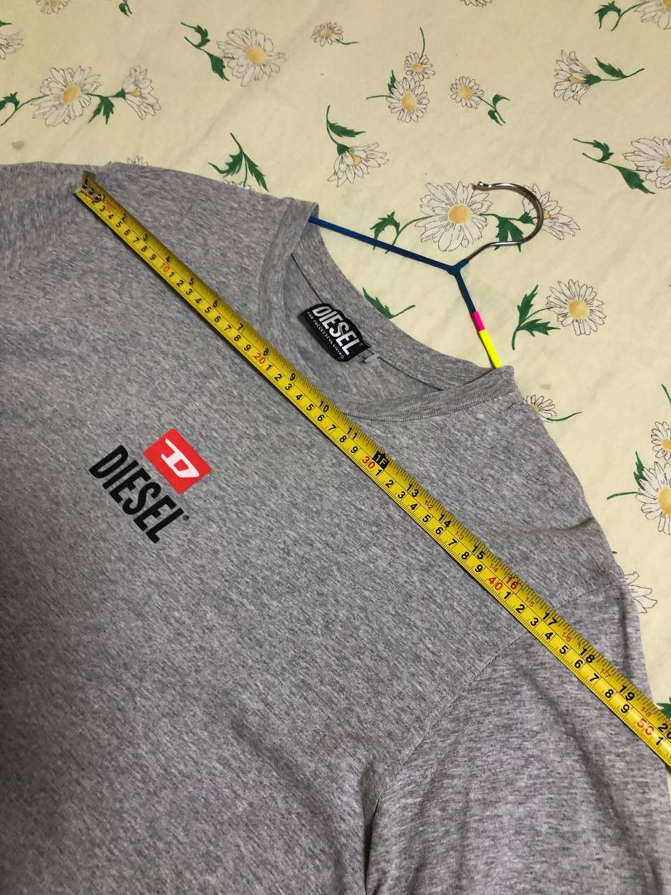 Diesel Y2K Diesel Spellout Script Logo Vintage T Shirt Rare Size US L / EU 52-54 / 3 - 9 Thumbnail