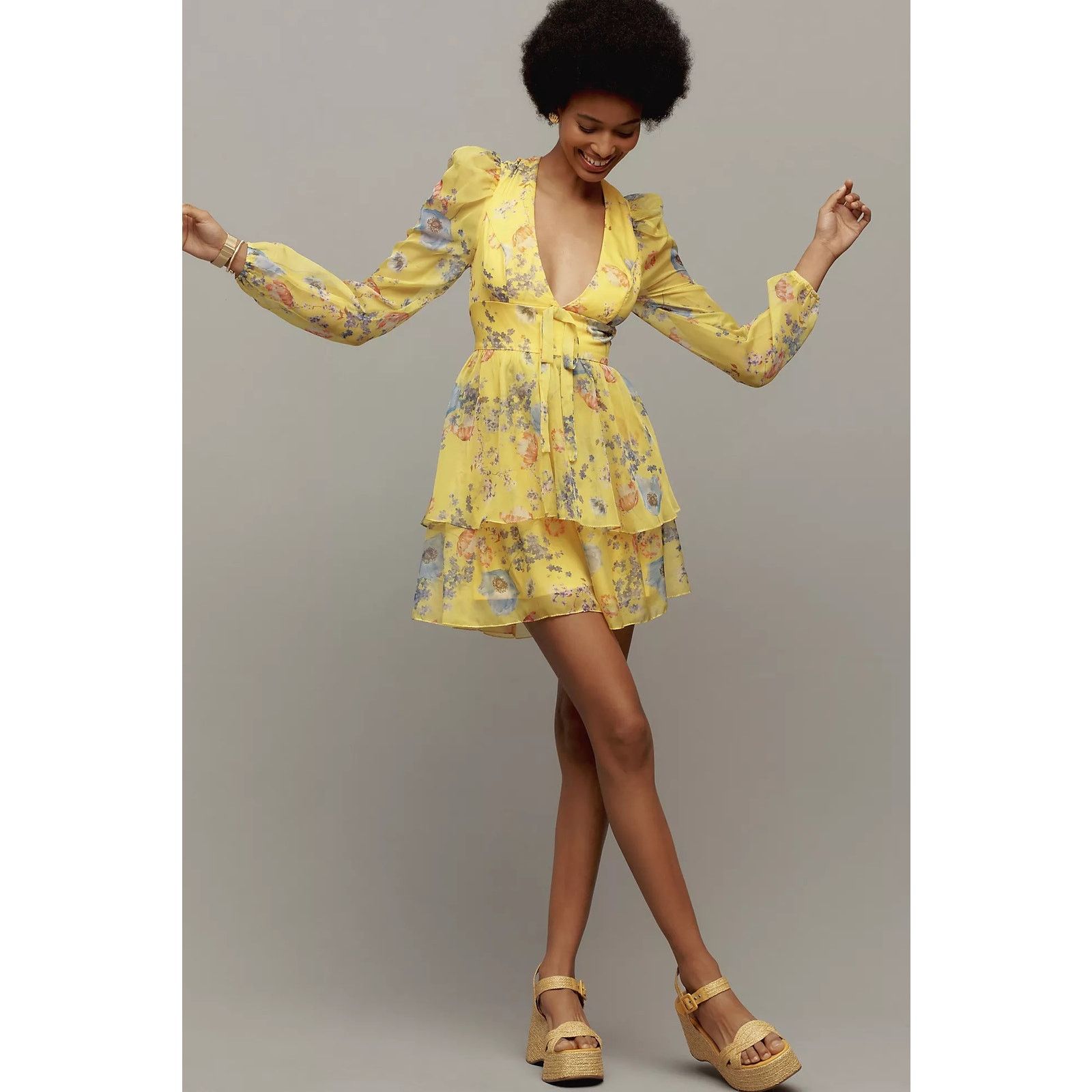 Anthropologie Mac Duggal Long-Sleeve V-Neck Mini Dress Anthropologie Size M / US 6-8 / IT 42-44 - 2 Thumbnail