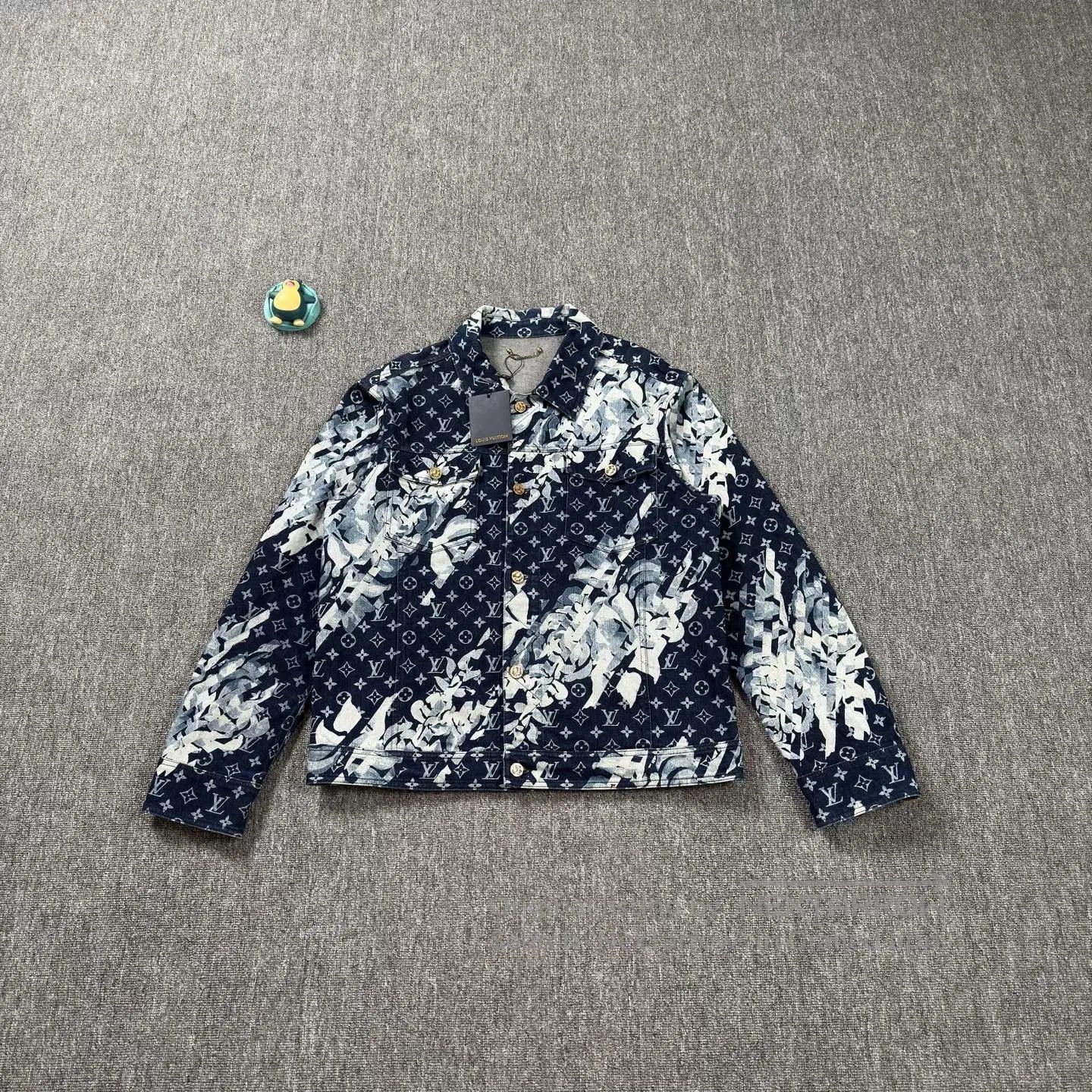 Louis Vuitton LV 2024 Seaweed Print Blue Denim Jacket. Size US L / EU 52-54 / 3 - 1 Thumbnail