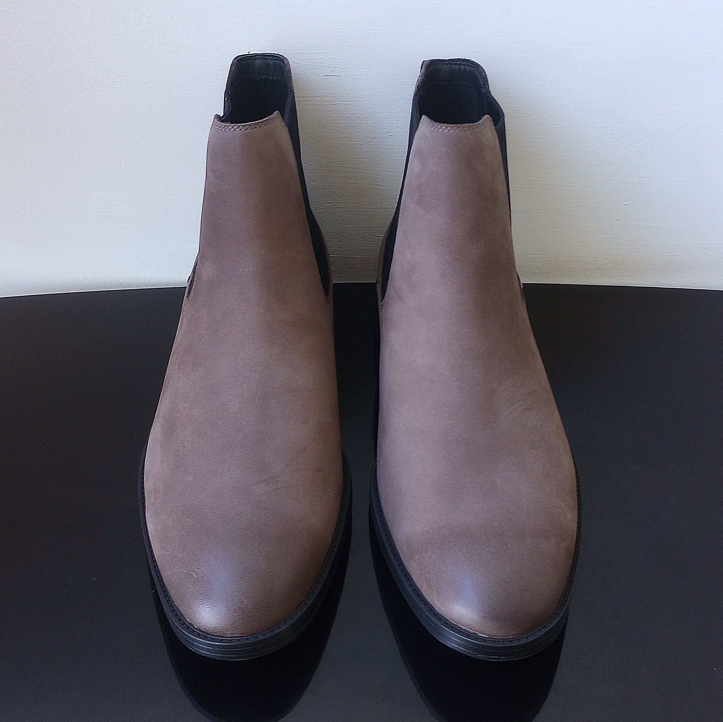 Cole Haan Cole Haan Men's Water Resistant Hawthorne Chelsea Boot Size US 10.5 / EU 43-44 - 3 Thumbnail