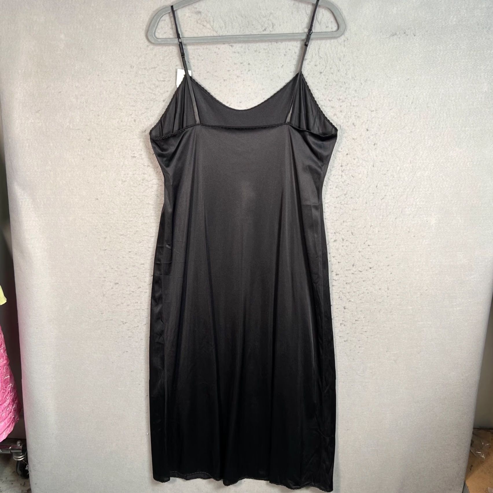 Vintage VINTAGE Vassarette Slip Dress Black 32 Adult Womens Nylon Eveningwear 1990s New with Tags Adjustable Straps Mens? Womens? Size XXS / US 00 / IT 34 - 2 Thumbnail