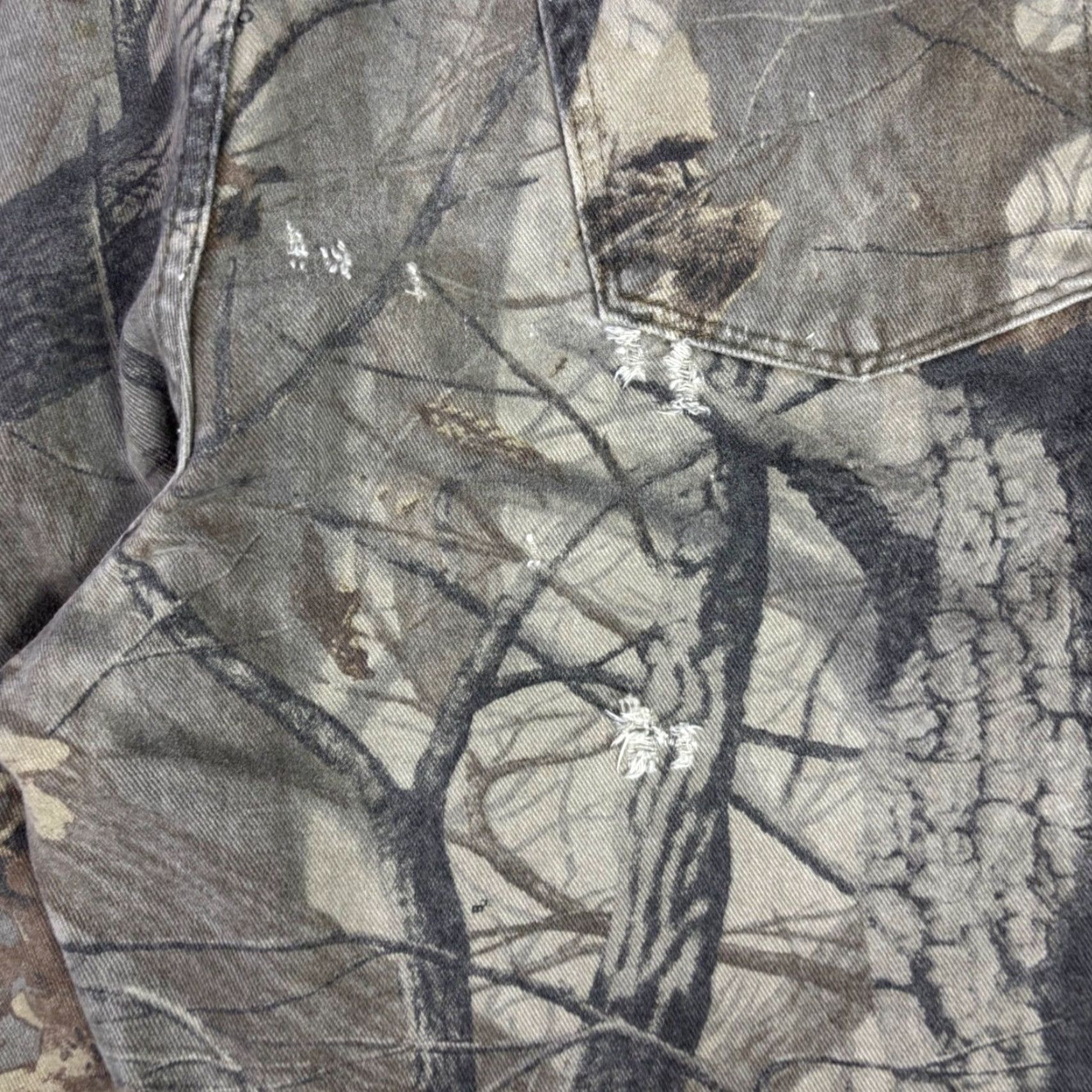 Wrangler Wrangler Authentic Jeans Camo Realtree Hardwoods Pants Men 36x30 Brown Denim 5-Pocket Distressed Size US 36 / EU 52 - 7 Thumbnail