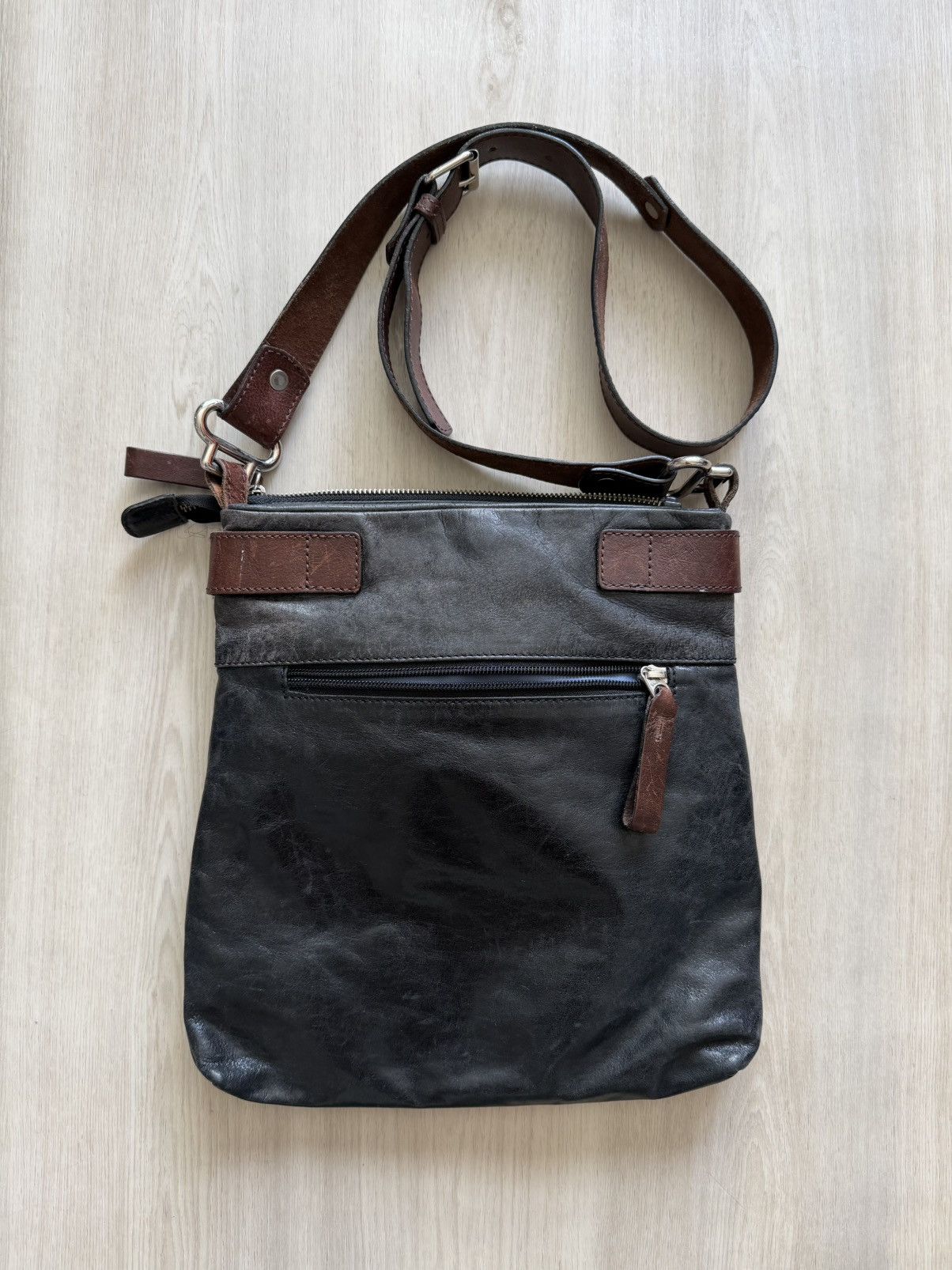 Vintage Vintage TANO Leather Crossbody Shoulder Bag Purse Messenger Size ONE SIZE - 4 Thumbnail