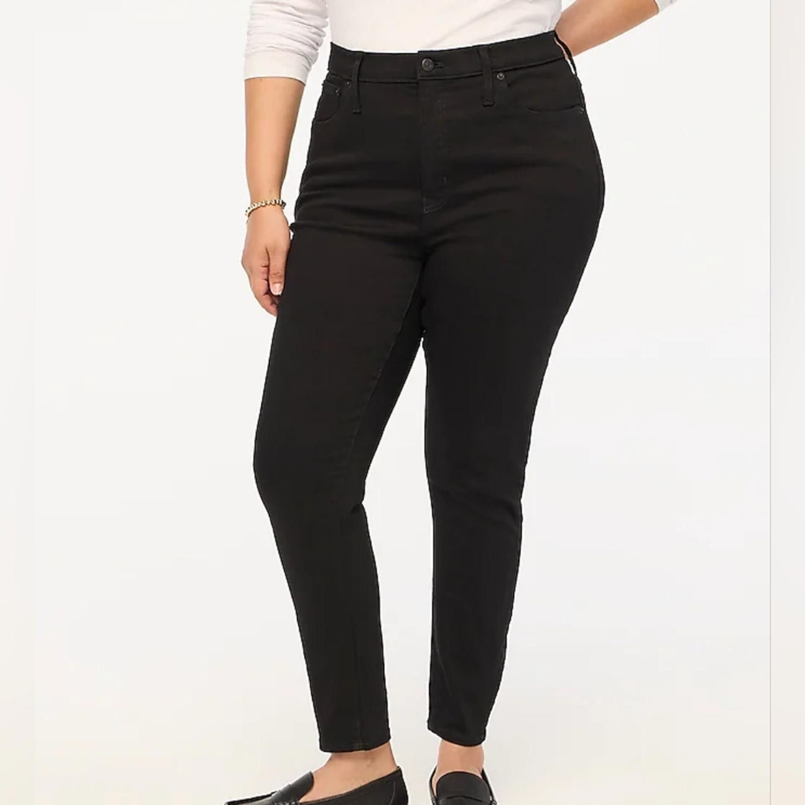 J.Crew J Crew 9" Mid Rise Skinny Jean Size 30" / US 8 / IT 44 - 1 Thumbnail