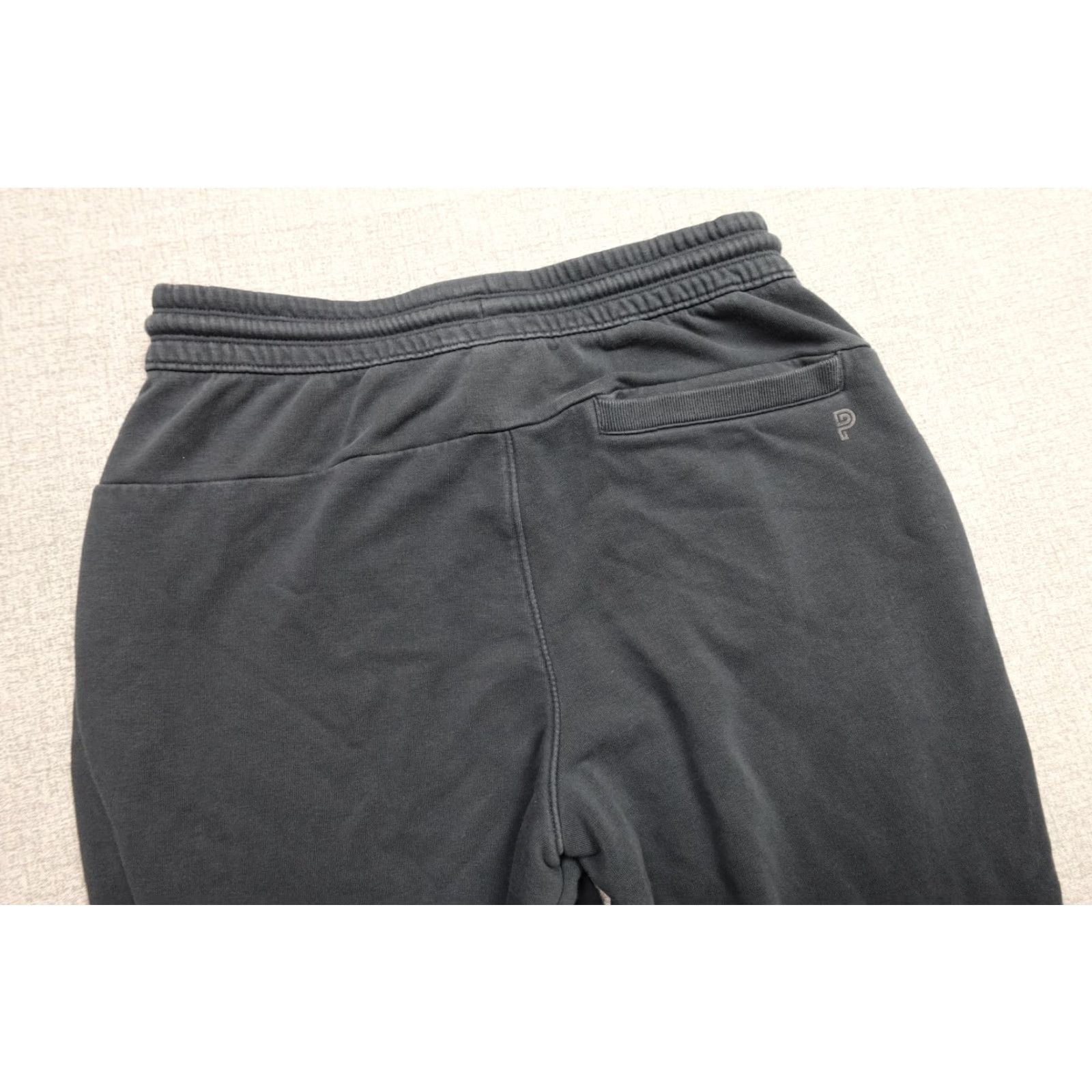 Vintage Public Rec Jogger Pants Mens 30x32 Black Athletic Stretch Pima Cuffed Sweatpants Size US 30 / EU 46 - 2 Thumbnail