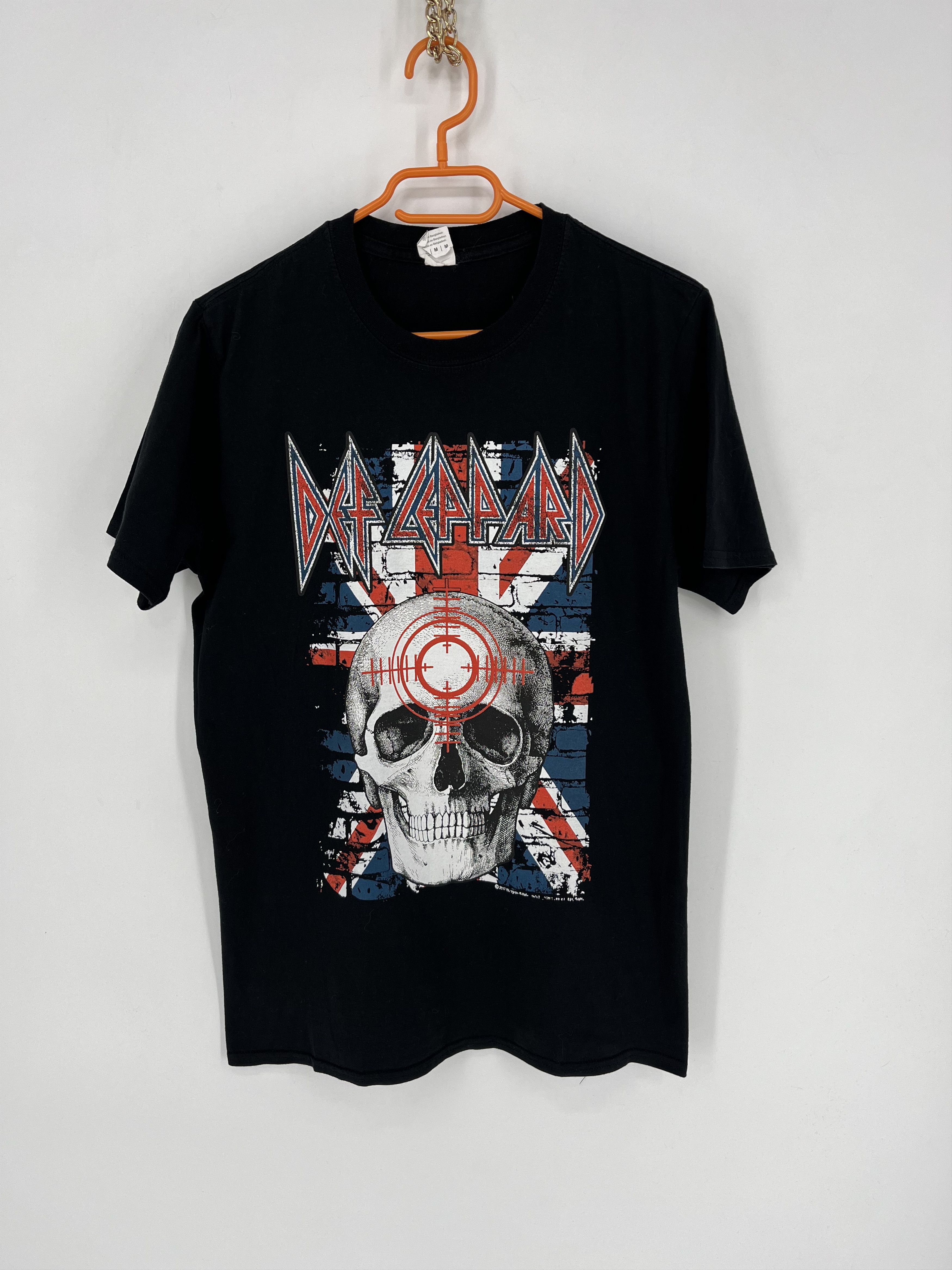 Band Tees Vintage Y2K Def Leppard Pryromania Band Tee Size M Size US M / EU 48-50 / 2 - 2 Thumbnail