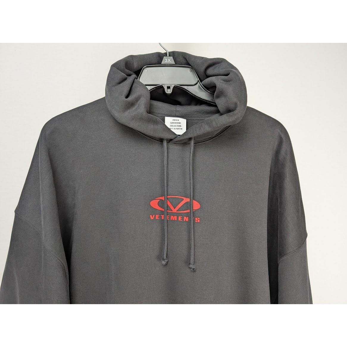 Vetements o1rshd1 Hoodie with Vetements Logo in Black Size US S / EU 44-46 / 1 - 4 Thumbnail