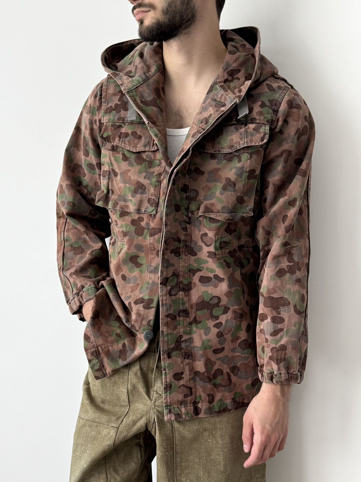 Vintage 1960s Vintage Austrian Army Pea Dot Camo Jacket Size US M / EU 48-50 / 2 - 1 Thumbnail