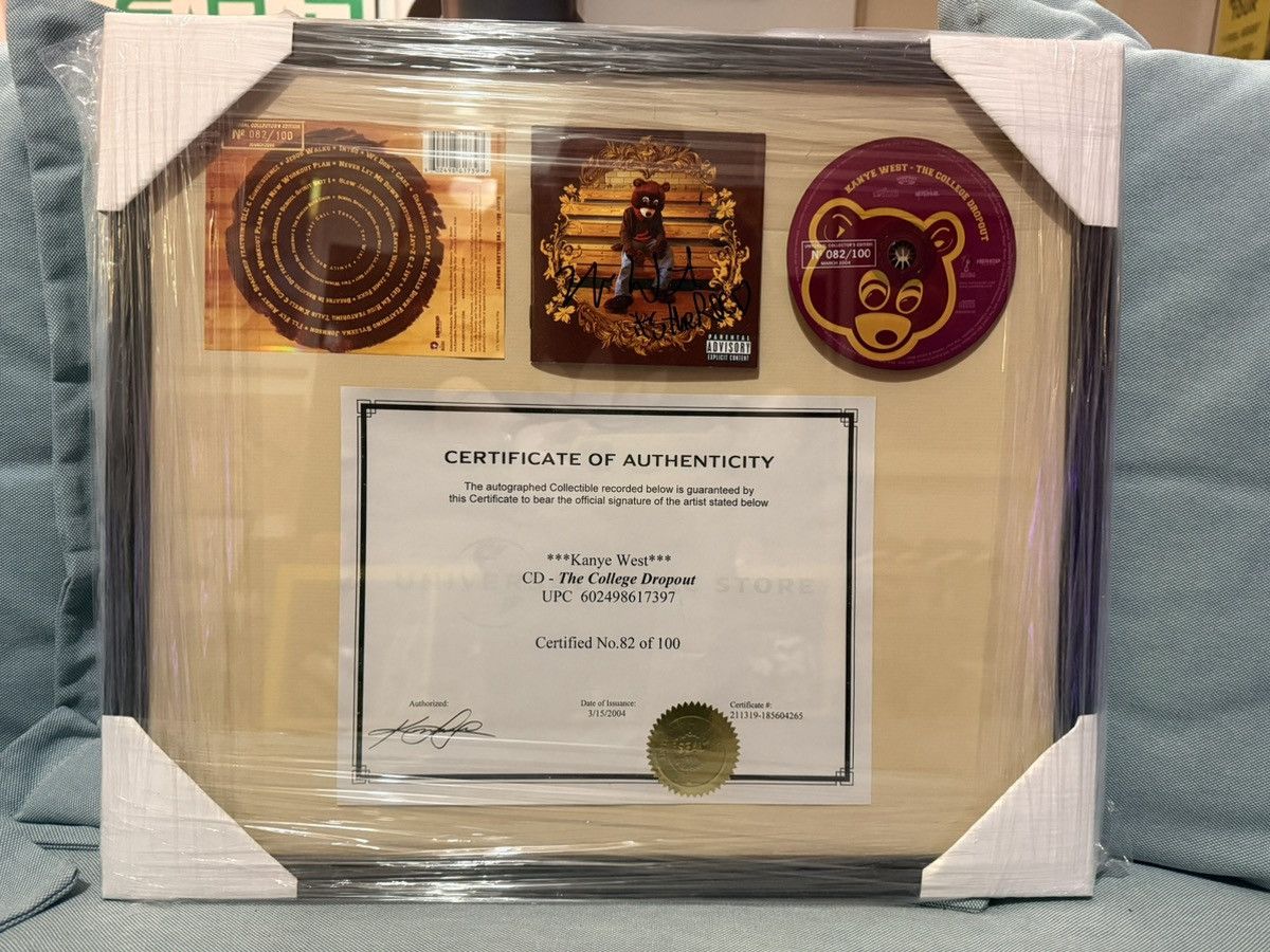 Kanye West Kanye West signed copy of The College Dropout - framed Size ONE SIZE - 1 Thumbnail