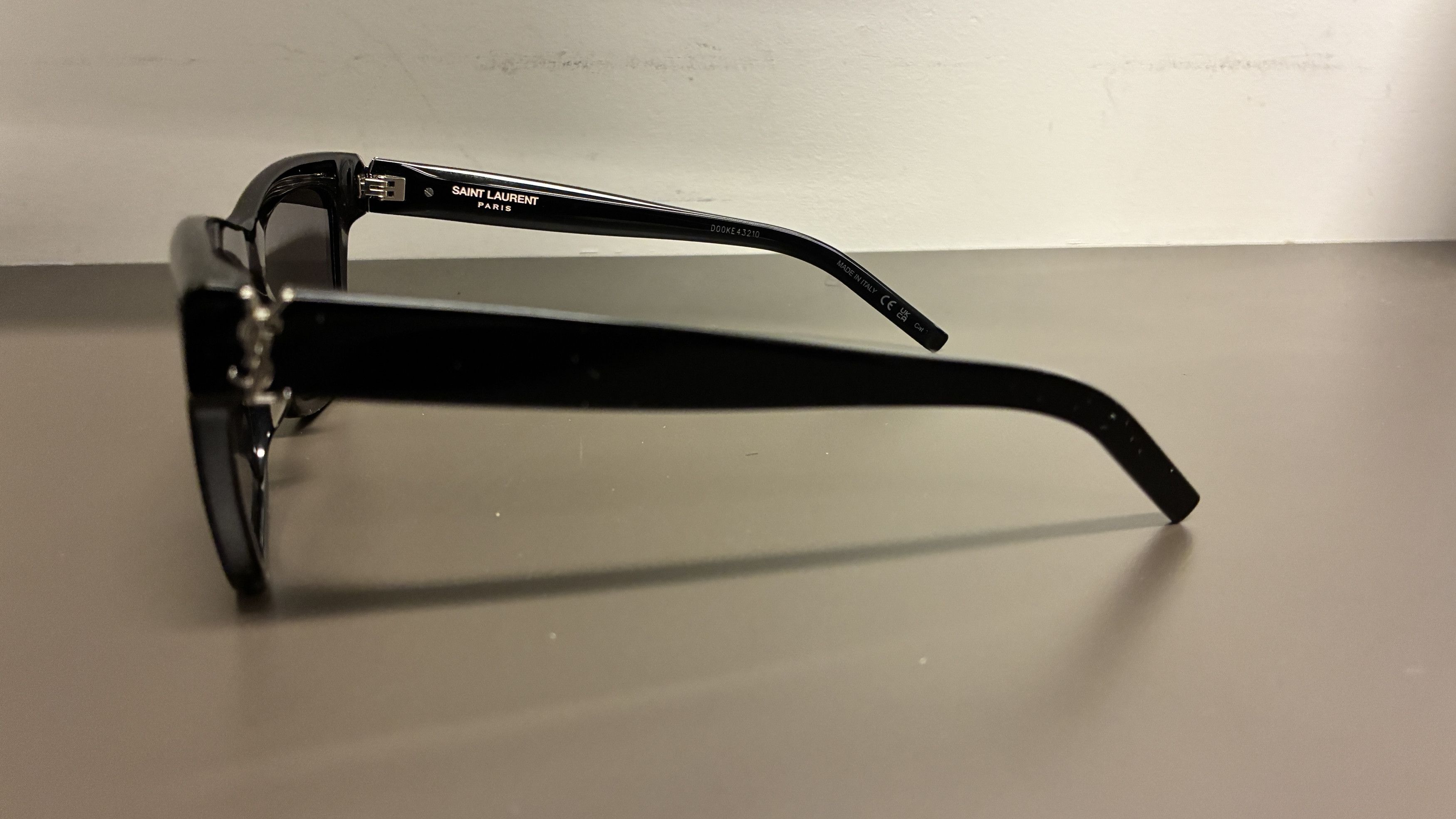 Yves Saint Laurent Authentic Saint Laurent SL M108 001 Size ONE SIZE - 2 Thumbnail