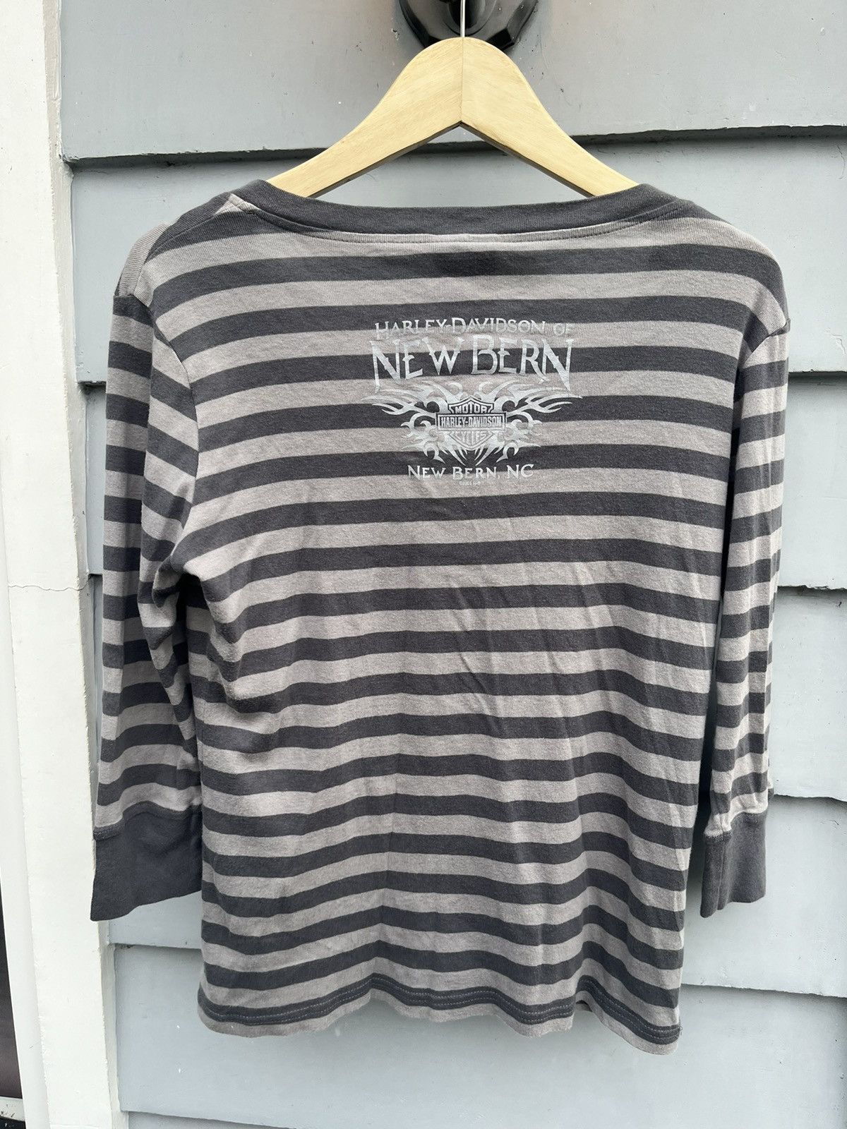 Harley Davidson Harley Davidson of New Bern ©️2008 Tribal LGB Style Tees Size US L / EU 52-54 / 3 - 8 Thumbnail