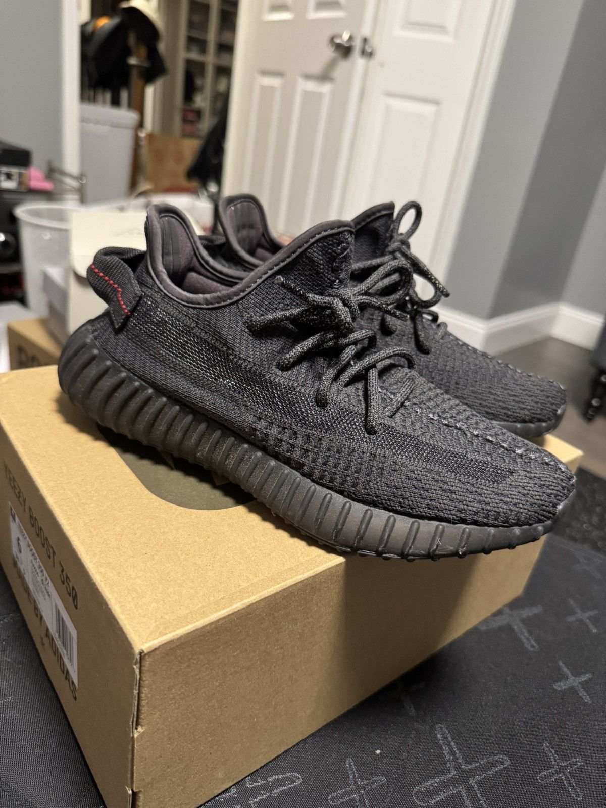 Adidas × Yeezy Adidas Yeezy Boost 350 V2 black non-reflective sz 6Y Size US 6 / EU 39 - 5 Thumbnail