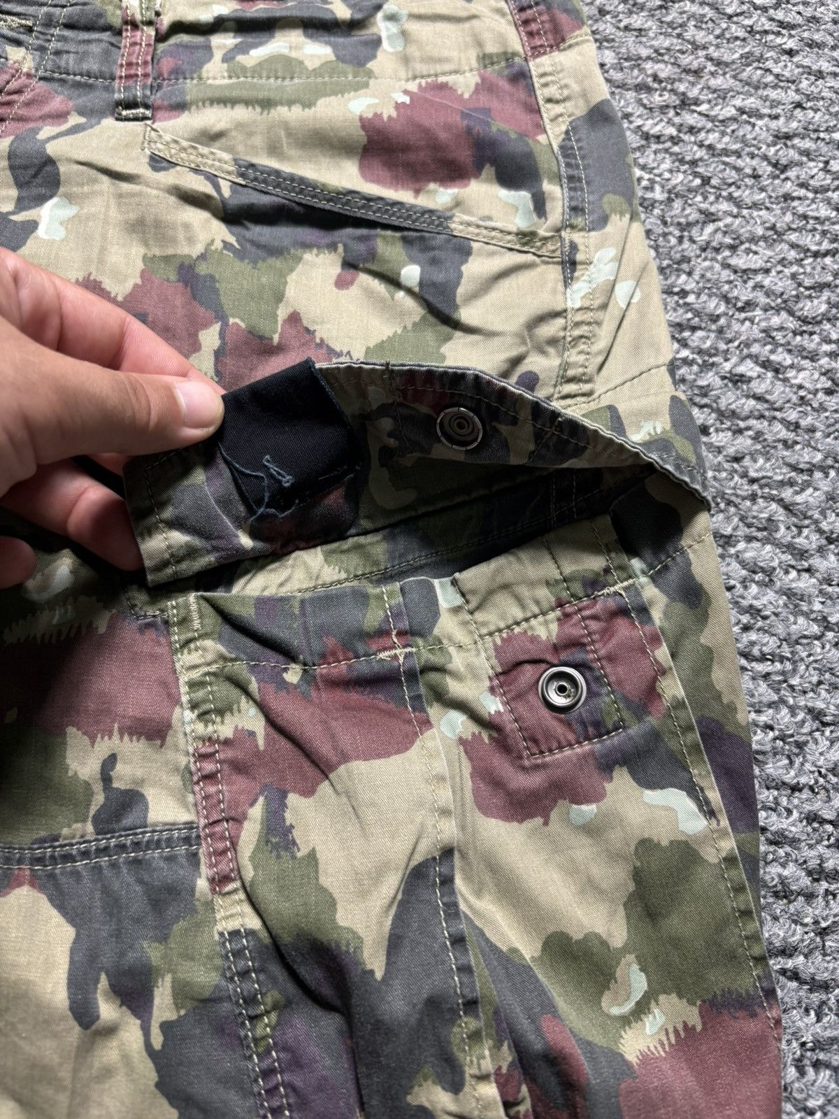 G-Star Vintage Raw G Star Cargo Camo shorts Size US 31 - 7 Thumbnail